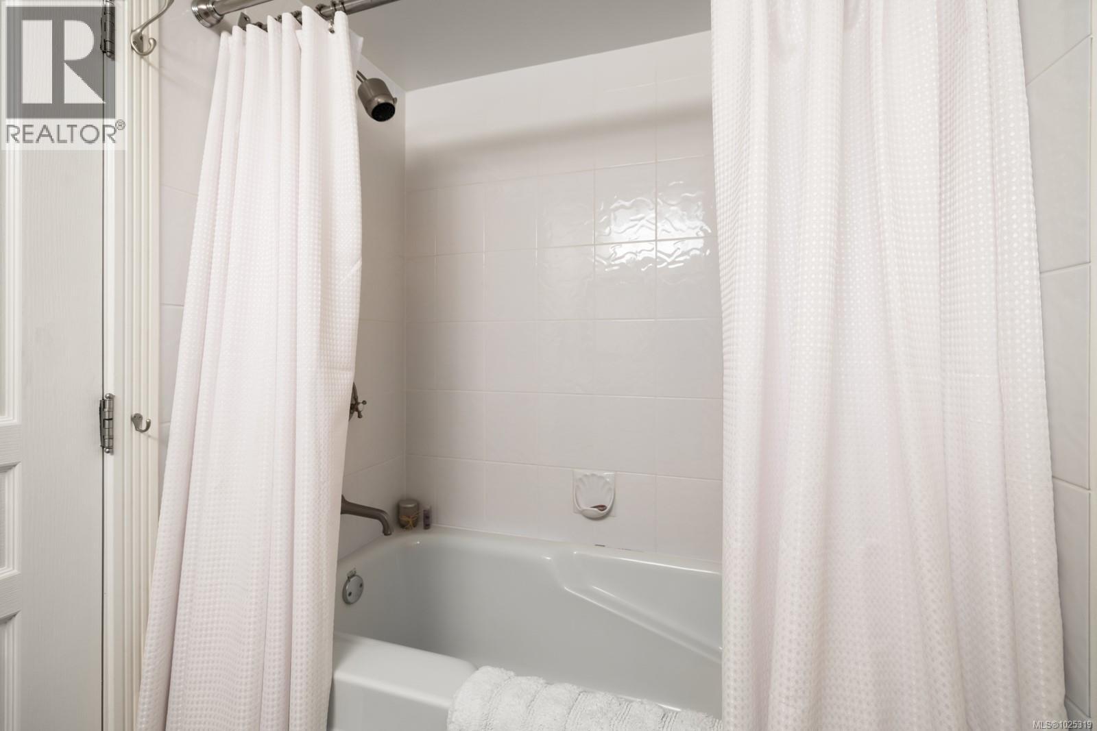 306 75 Songhees Road, Victoria