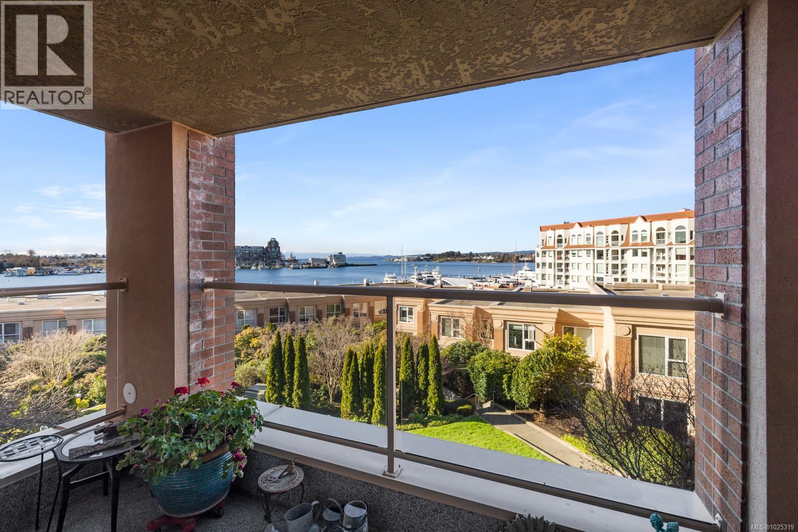 306 75 Songhees Road, Victoria