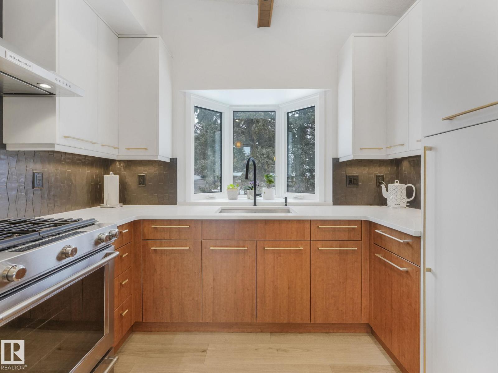 14004 80 AV NW, Edmonton