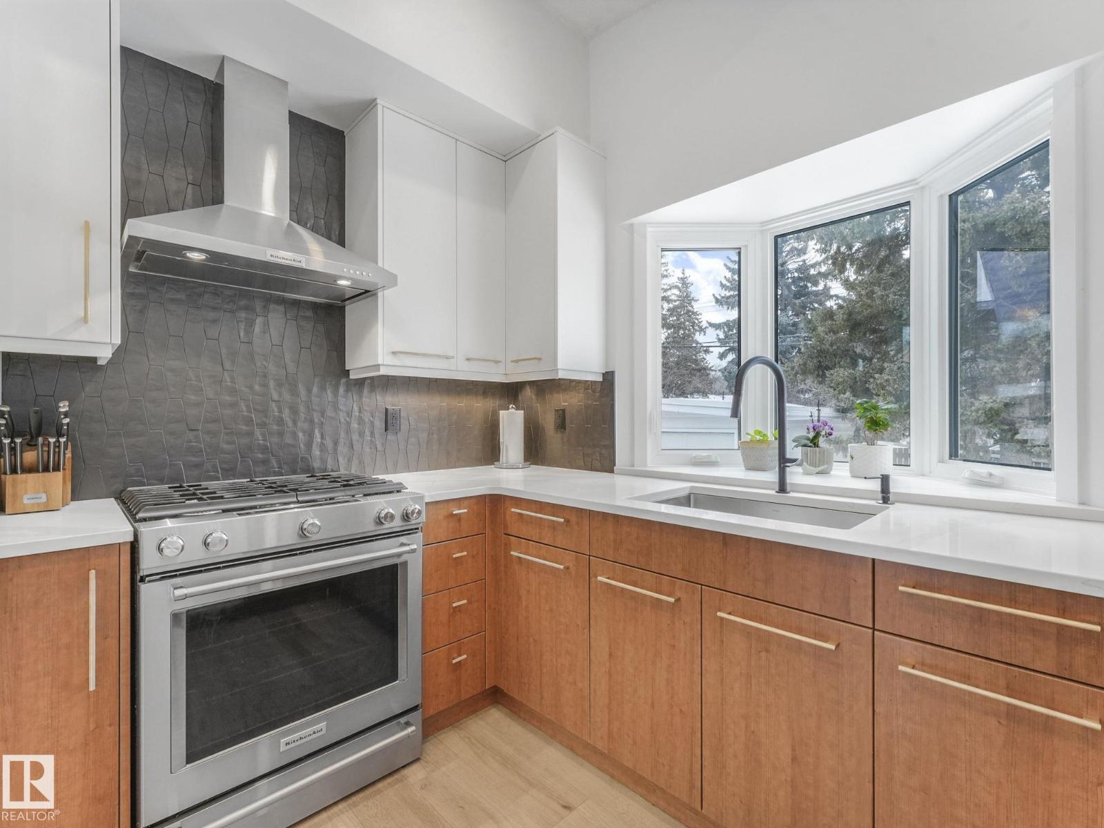 14004 80 AV NW, Edmonton