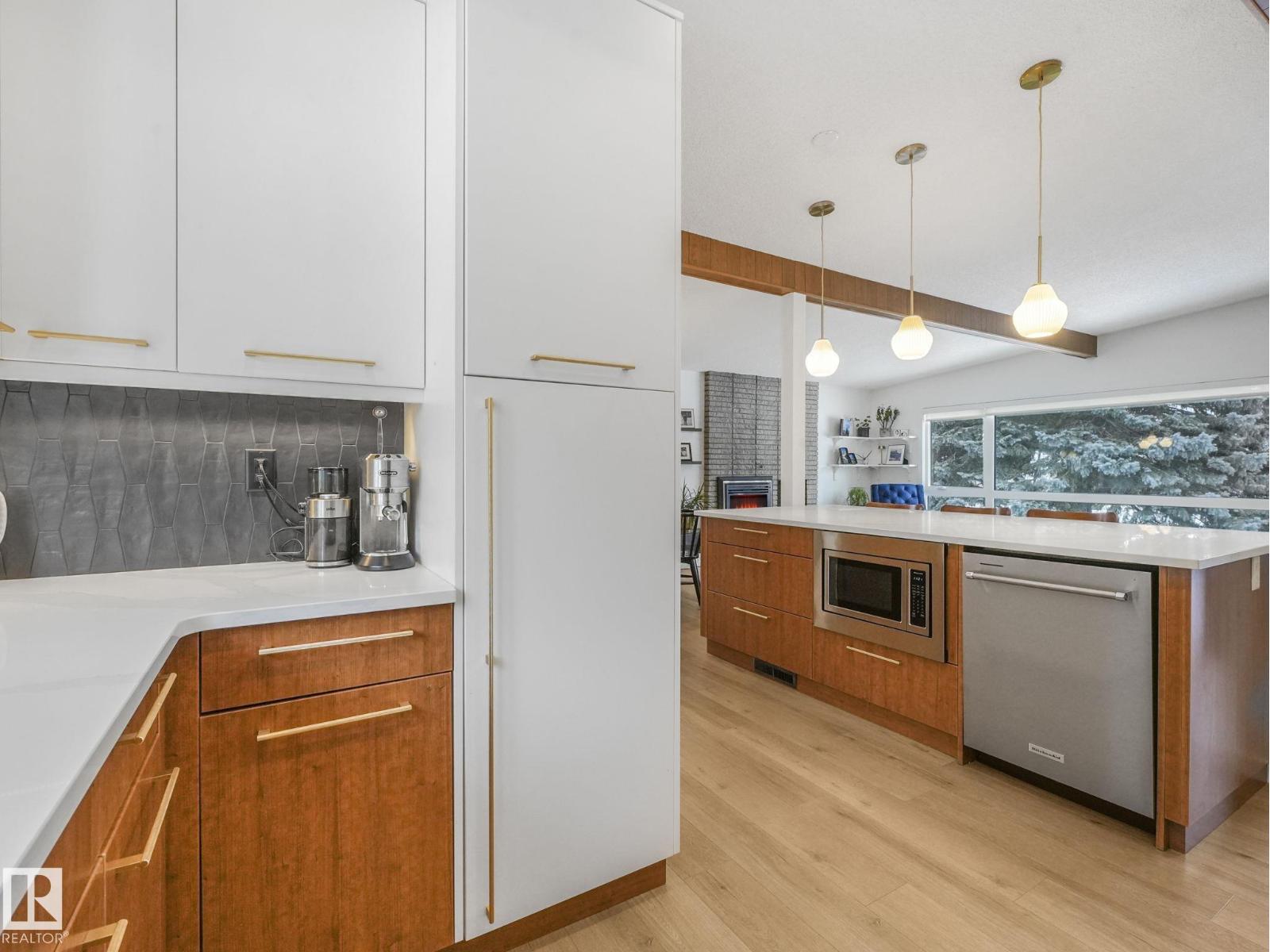 14004 80 AV NW, Edmonton