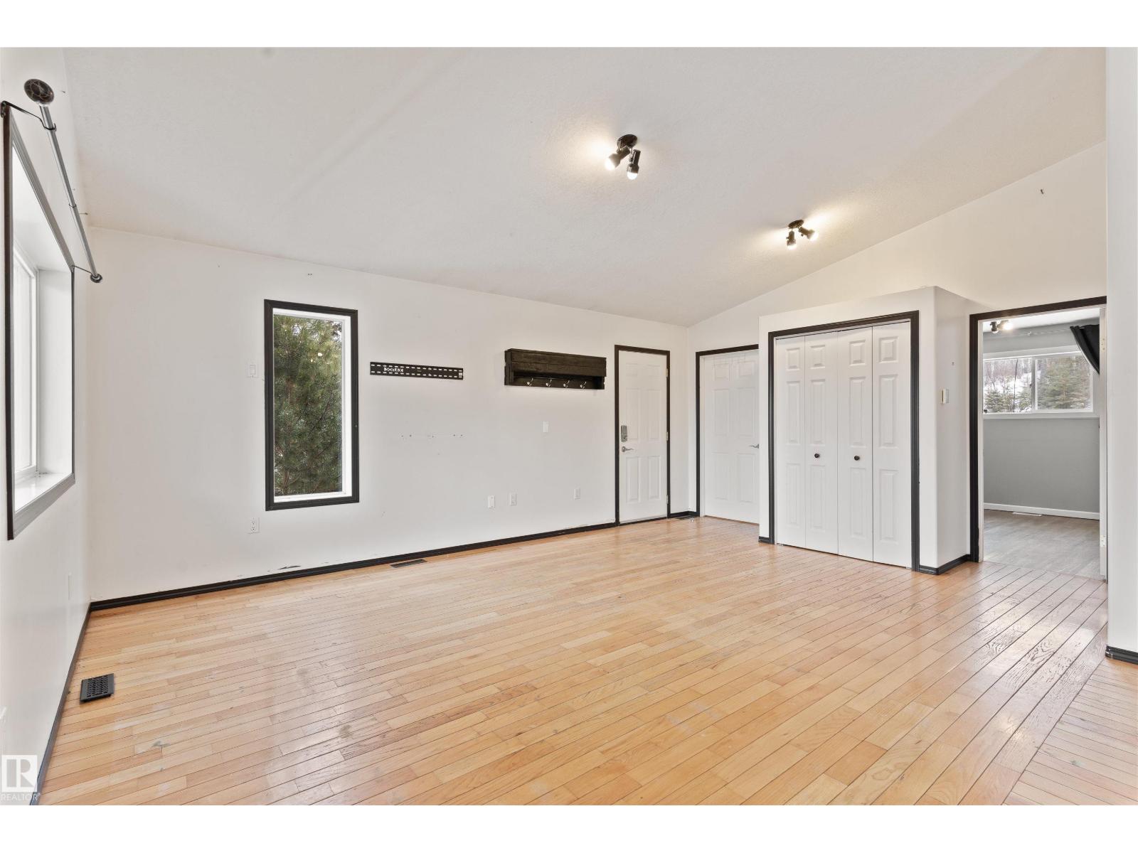 #11 6020 TWP ROAD 534, Rural Parkland County