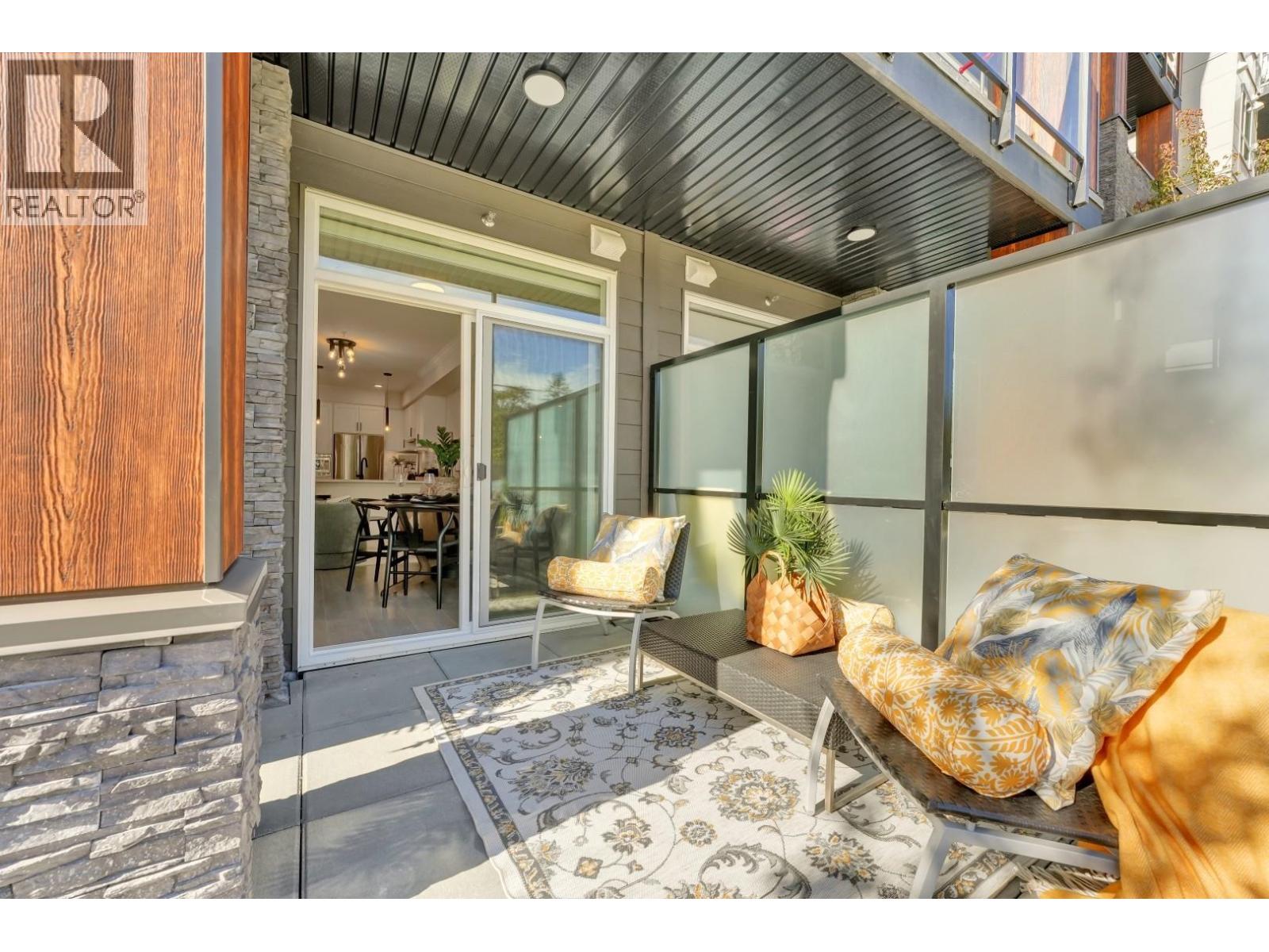 106 12143 223 STREET, Maple Ridge