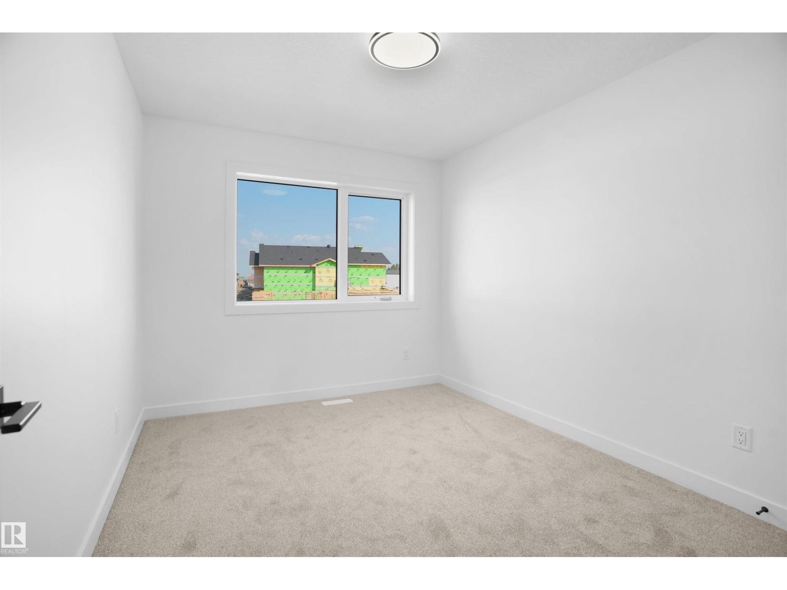 84 Blackbird BN, Fort Saskatchewan