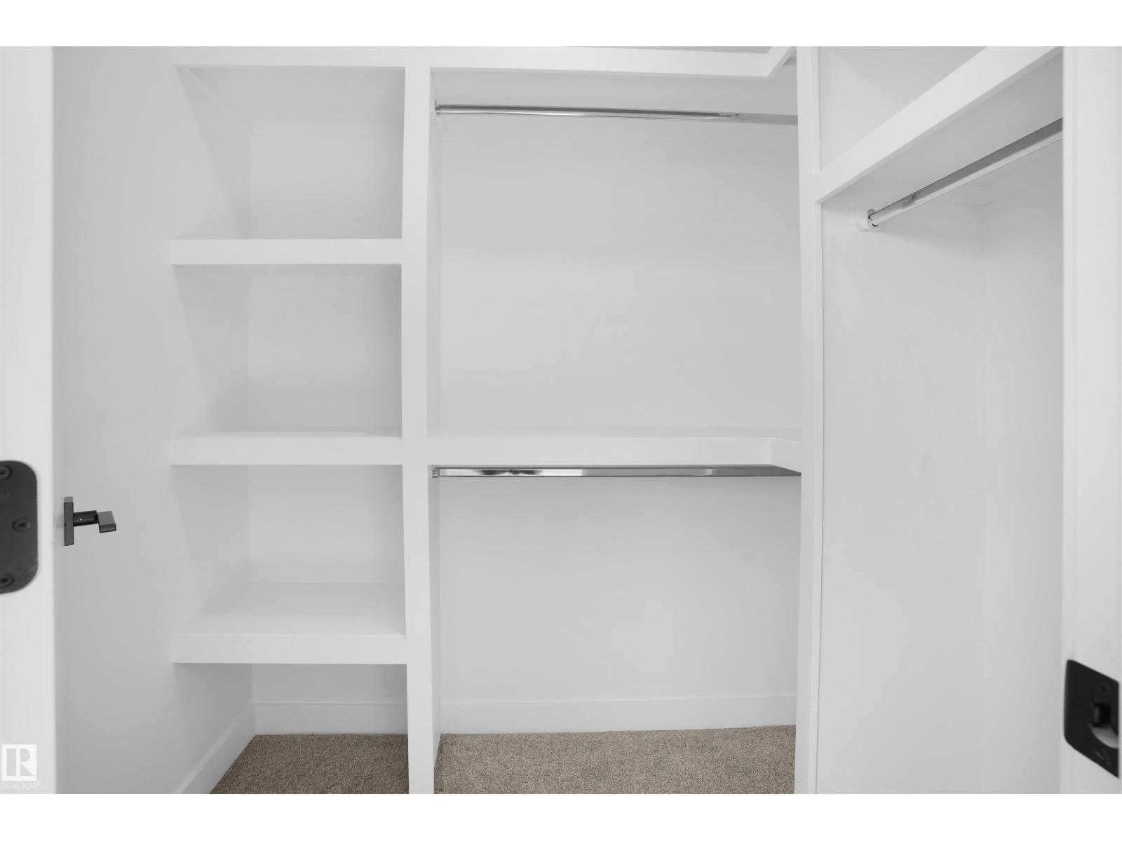 84 Blackbird BN, Fort Saskatchewan