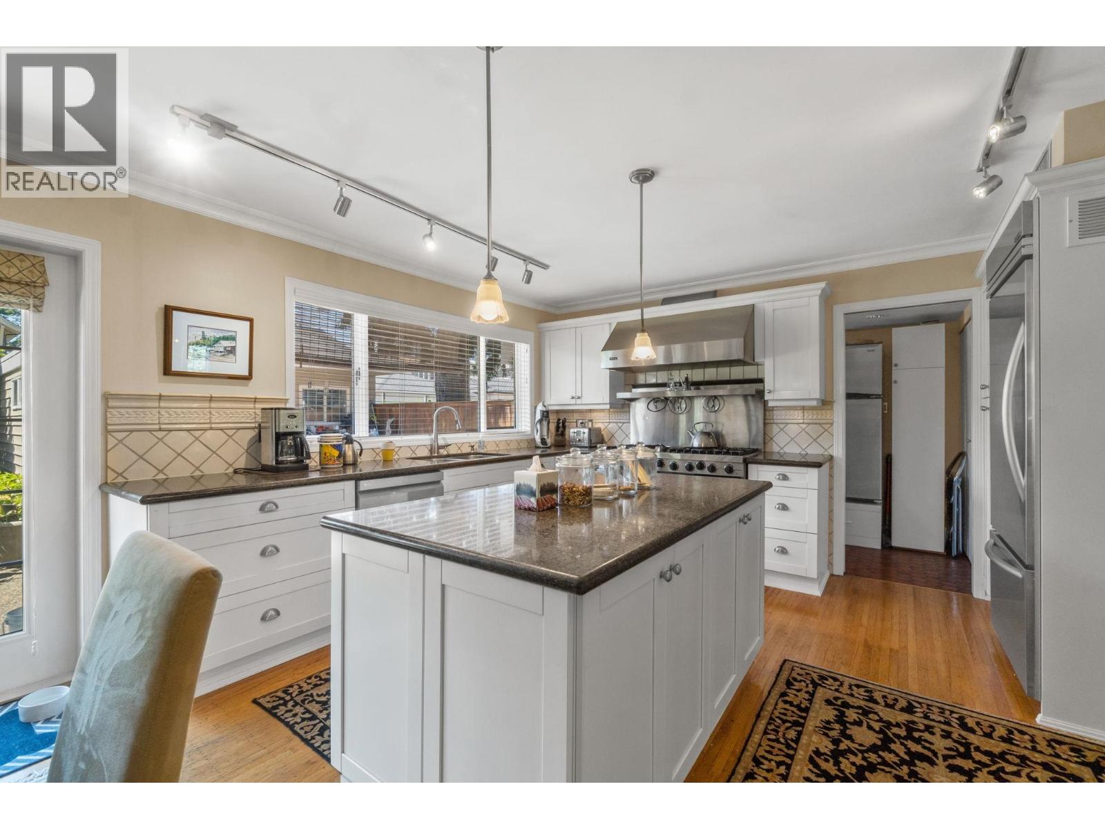 7215 WILTSHIRE STREET, Vancouver