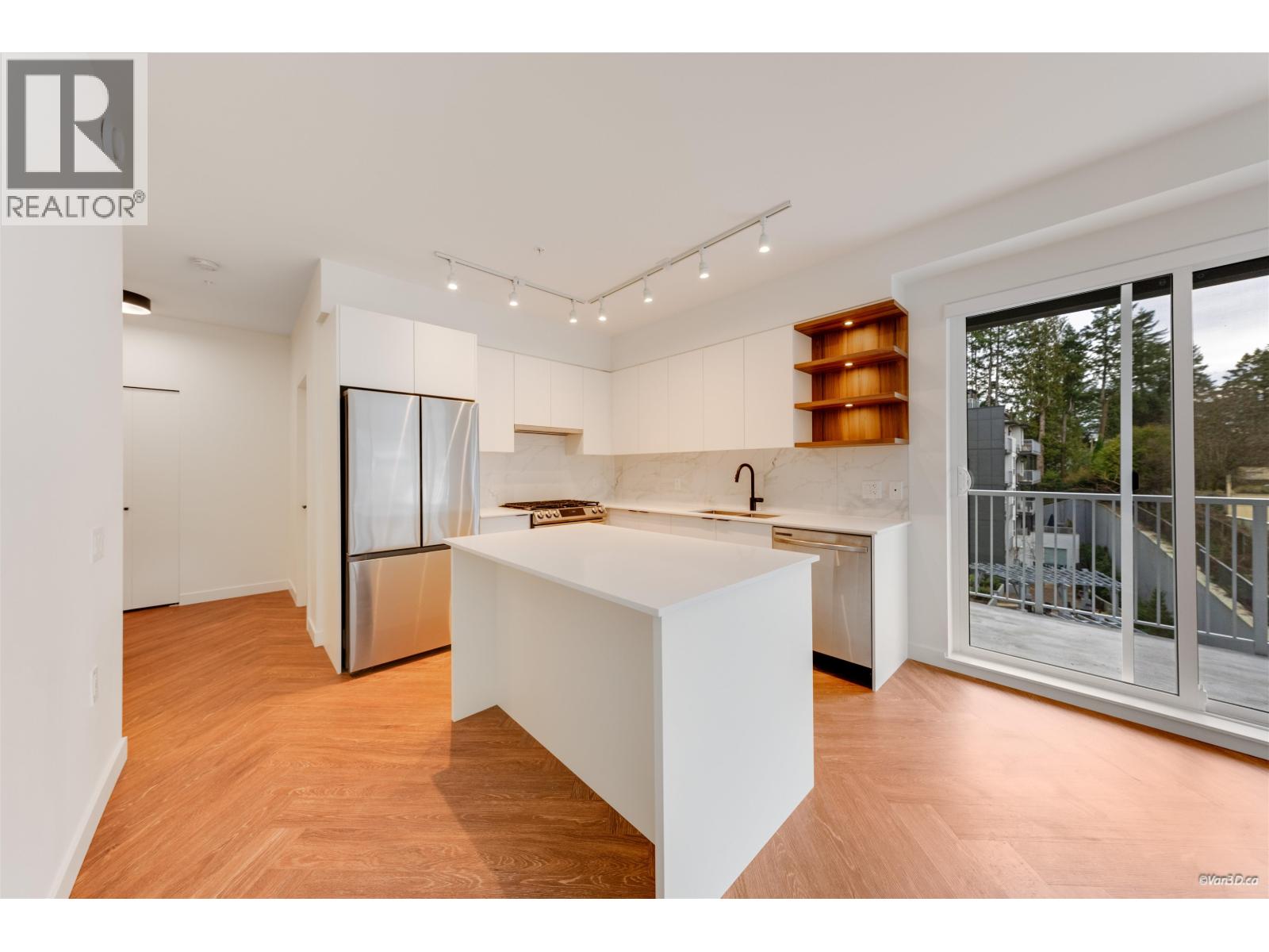 505 3229 ST JOHNS STREET, Port Moody