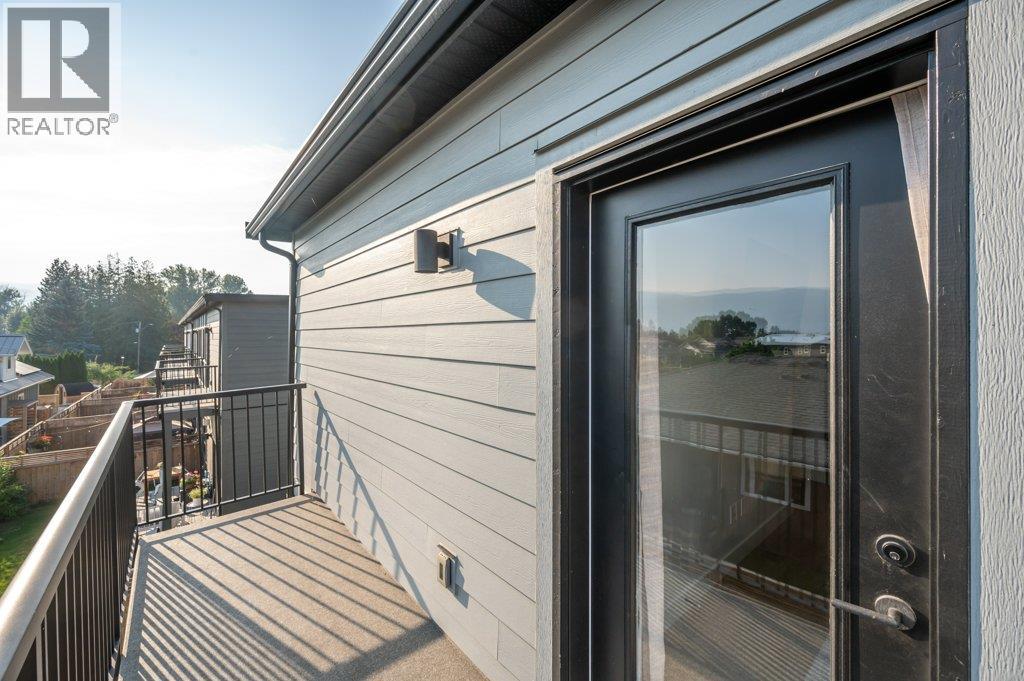 5011 TOWGOOD Place Unit# 108, Summerland