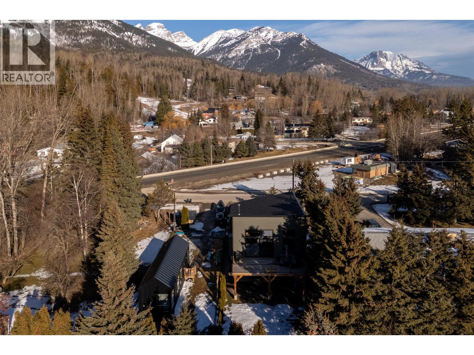 1360 McLeod Avenue, Fernie