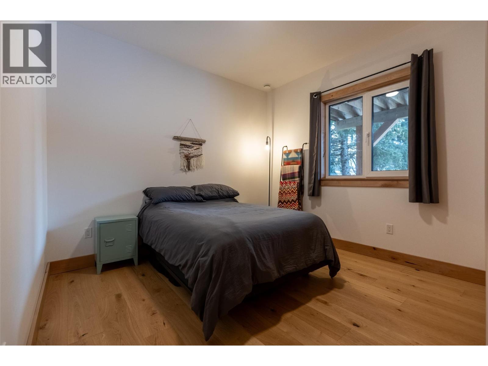 1360 McLeod Avenue, Fernie