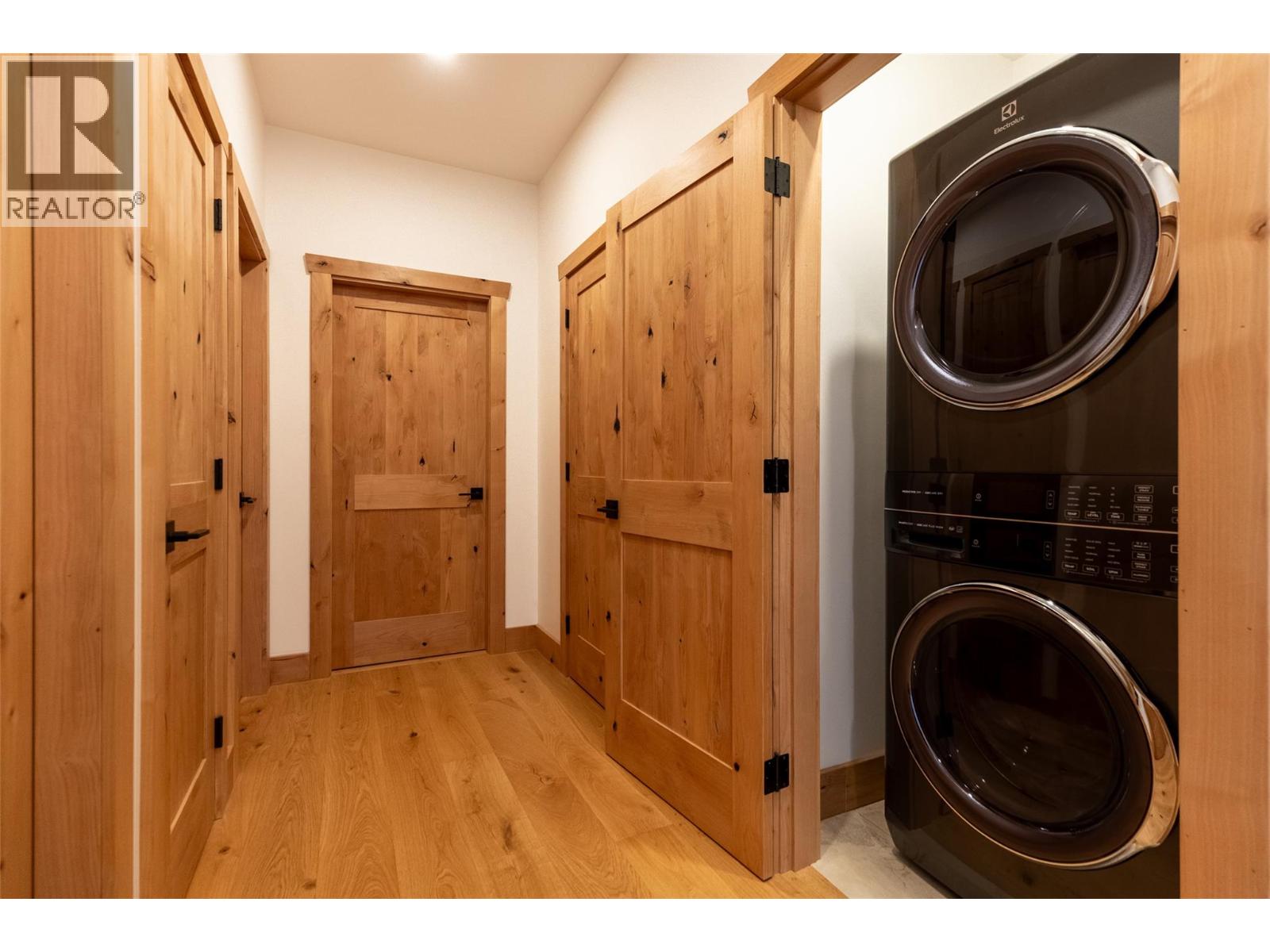 1360 McLeod Avenue, Fernie