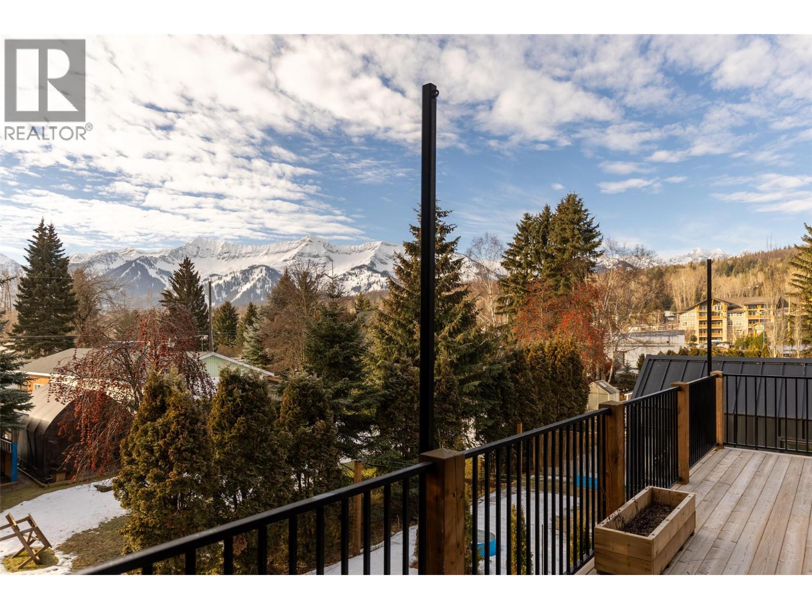 1360 McLeod Avenue, Fernie