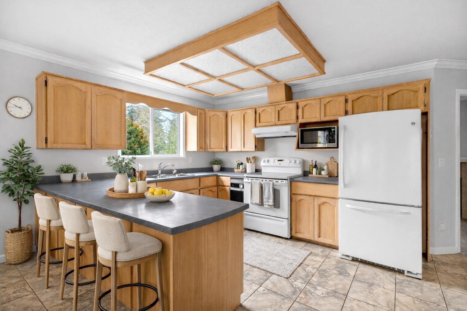 12724 28 AVENUE, Surrey