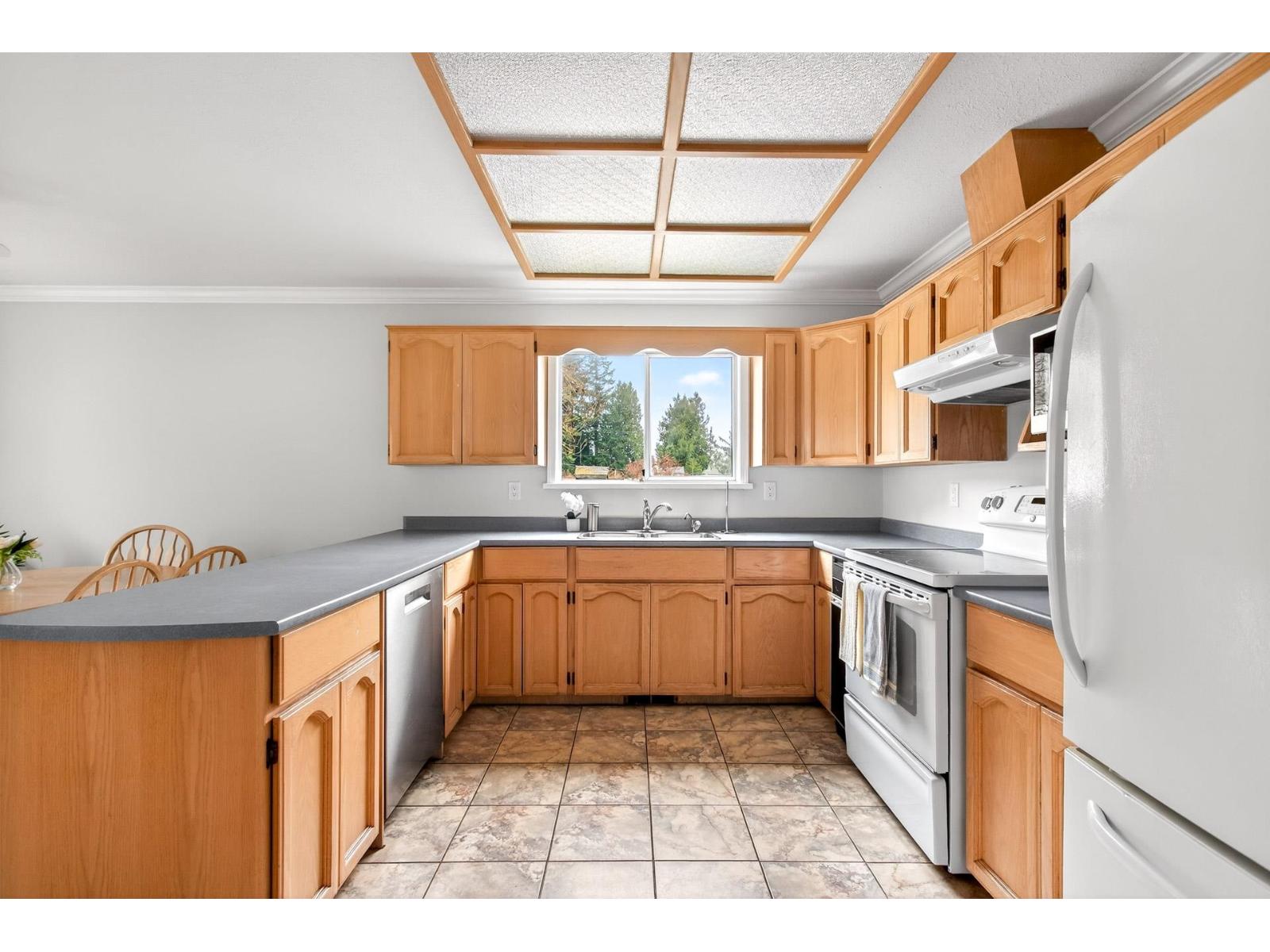 12724 28 AVENUE, Surrey