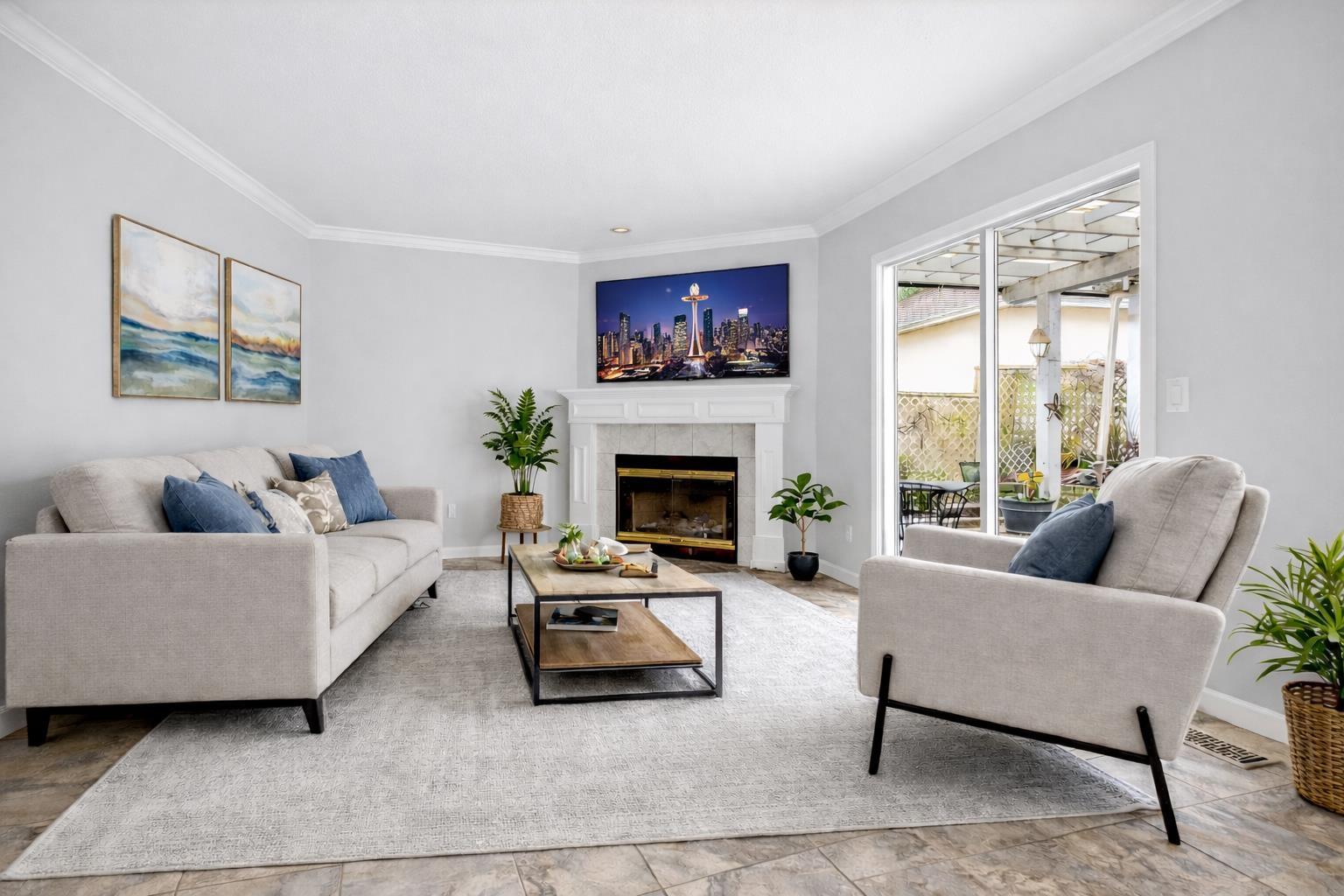 12724 28 AVENUE, Surrey