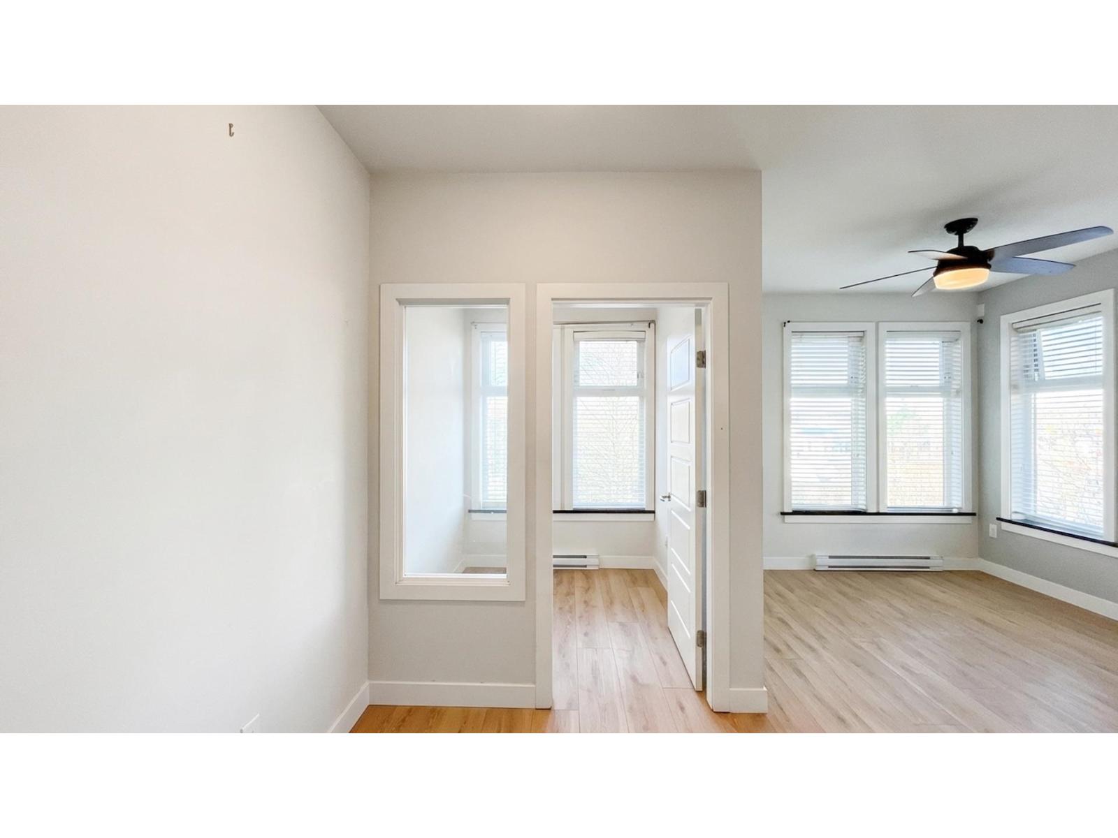 309 20058 FRASER HIGHWAY, Langley