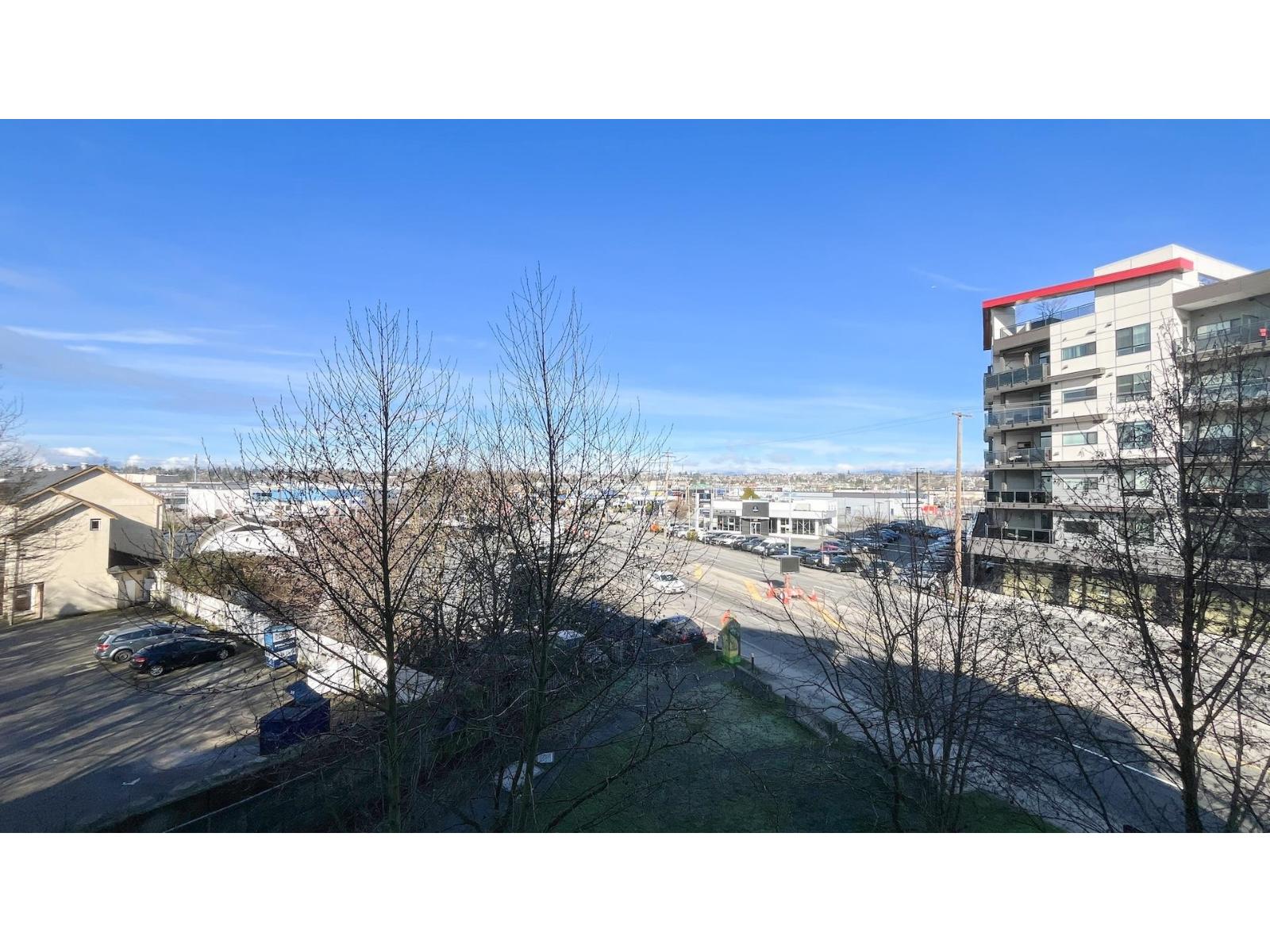 309 20058 FRASER HIGHWAY, Langley