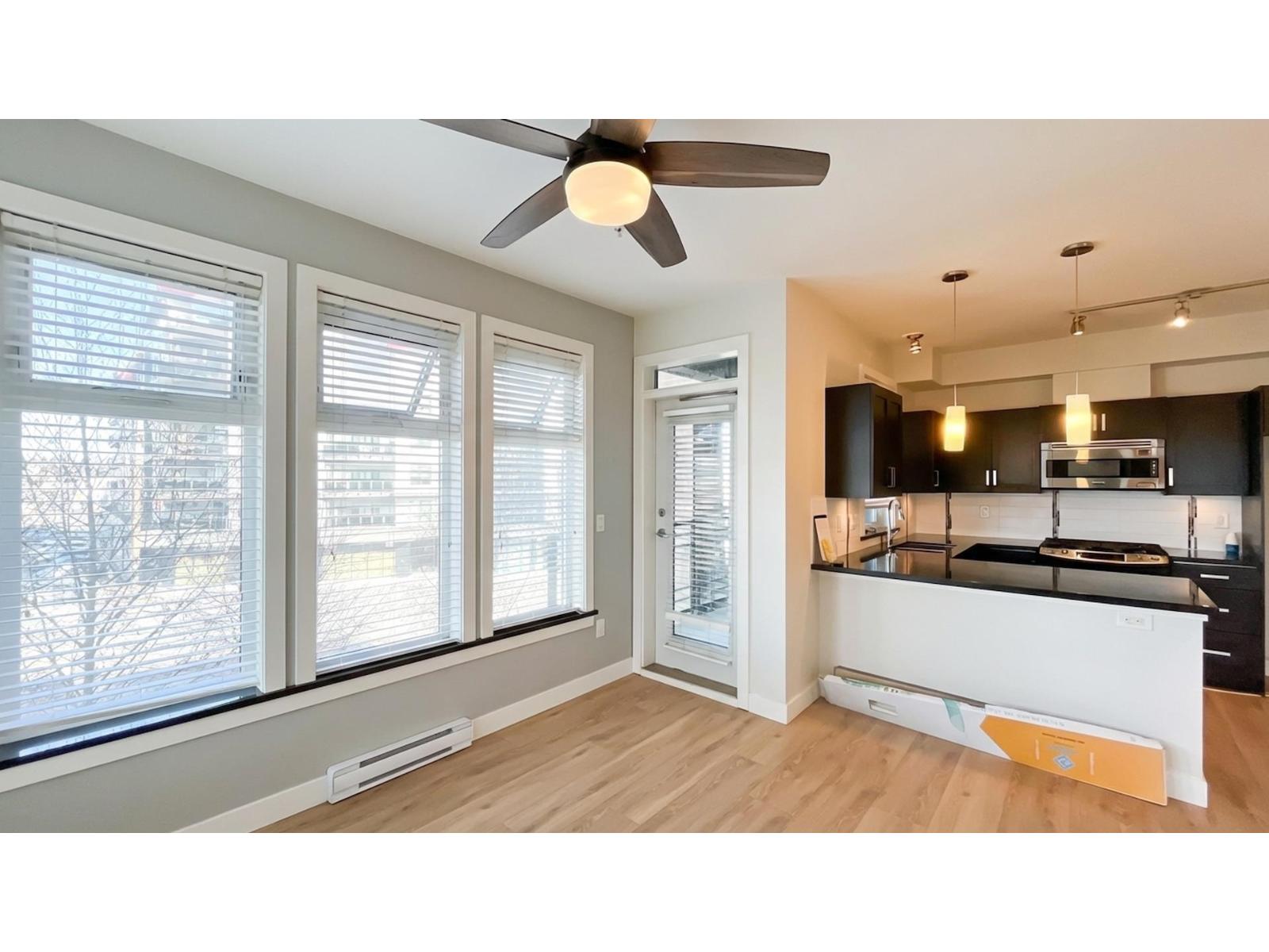 309 20058 FRASER HIGHWAY, Langley