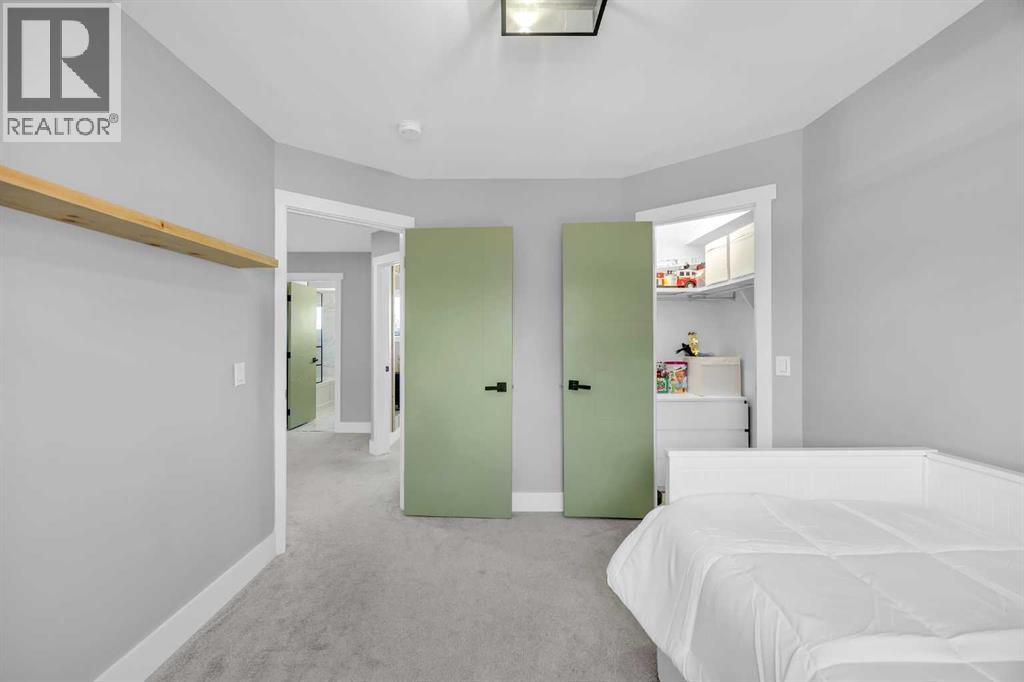 Single Family House for Sale in  Hawkstone Drive NW Hawkwood Calgary 