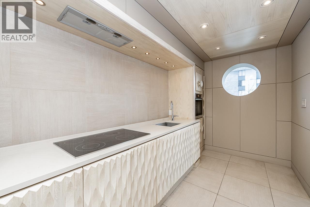 802 1888 ALBERNI STREET, Vancouver