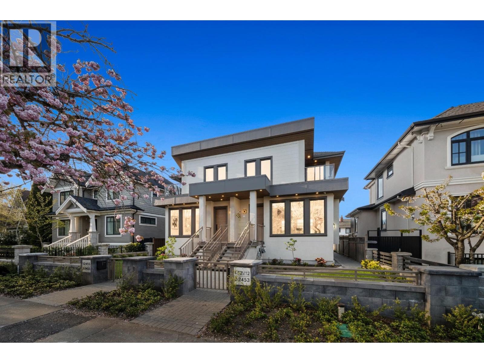 2455 W 10TH AVENUE, Vancouver
