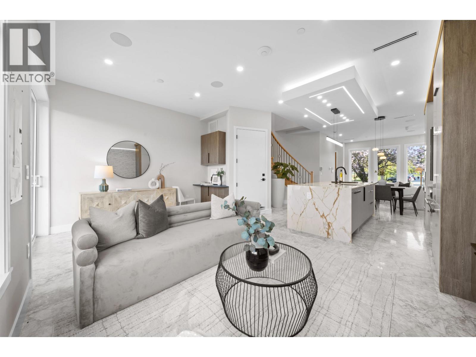 2455 W 10TH AVENUE, Vancouver