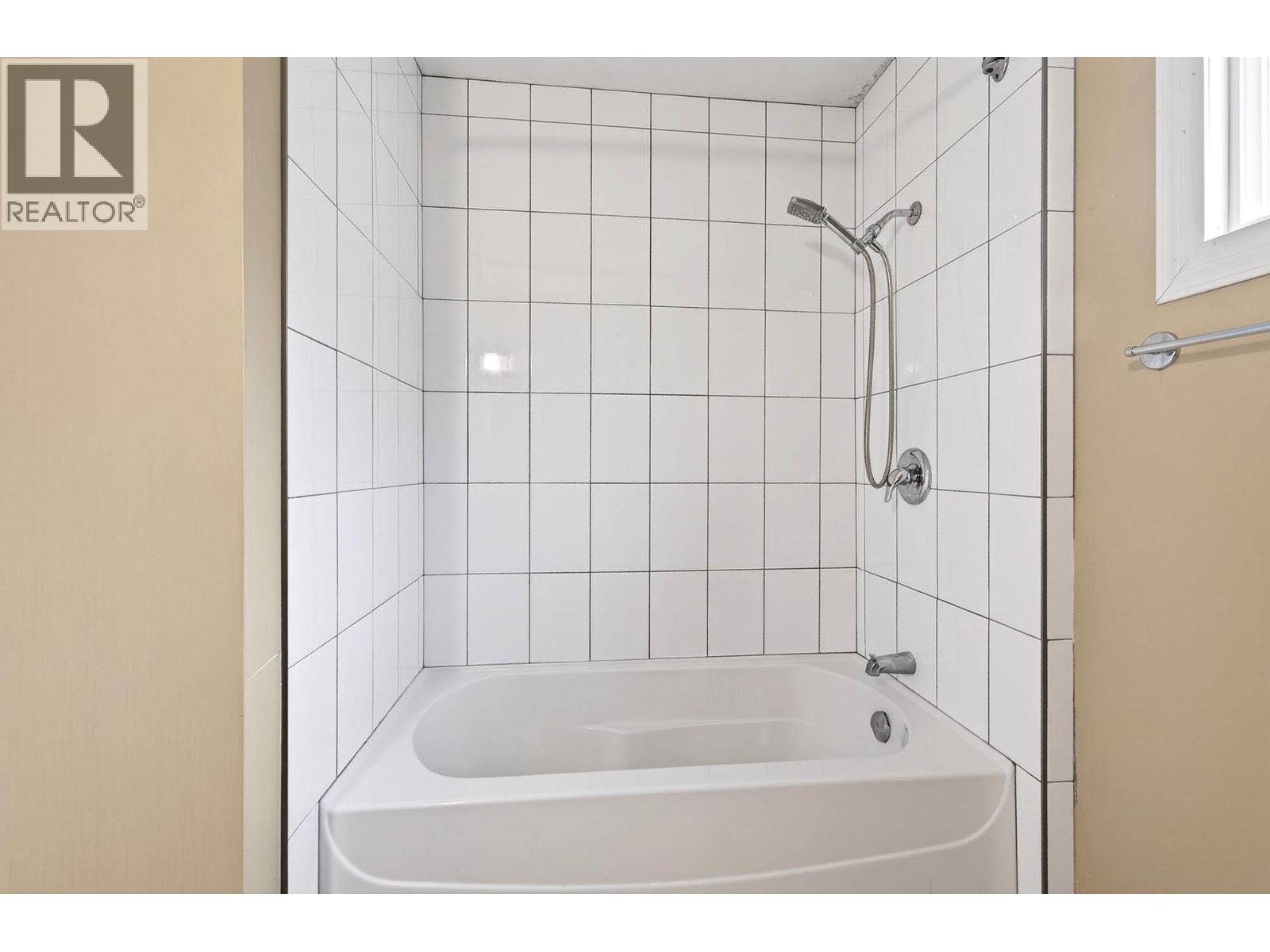 1605 SUMMIT Drive Unit# 50, Kamloops