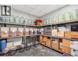 2 20306 Dewdney Trunk Road, Maple Ridge, BC V2X3E1 Photo 11