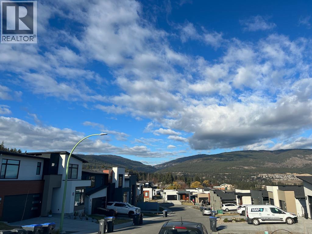  3745 Davidson Court, West Kelowna