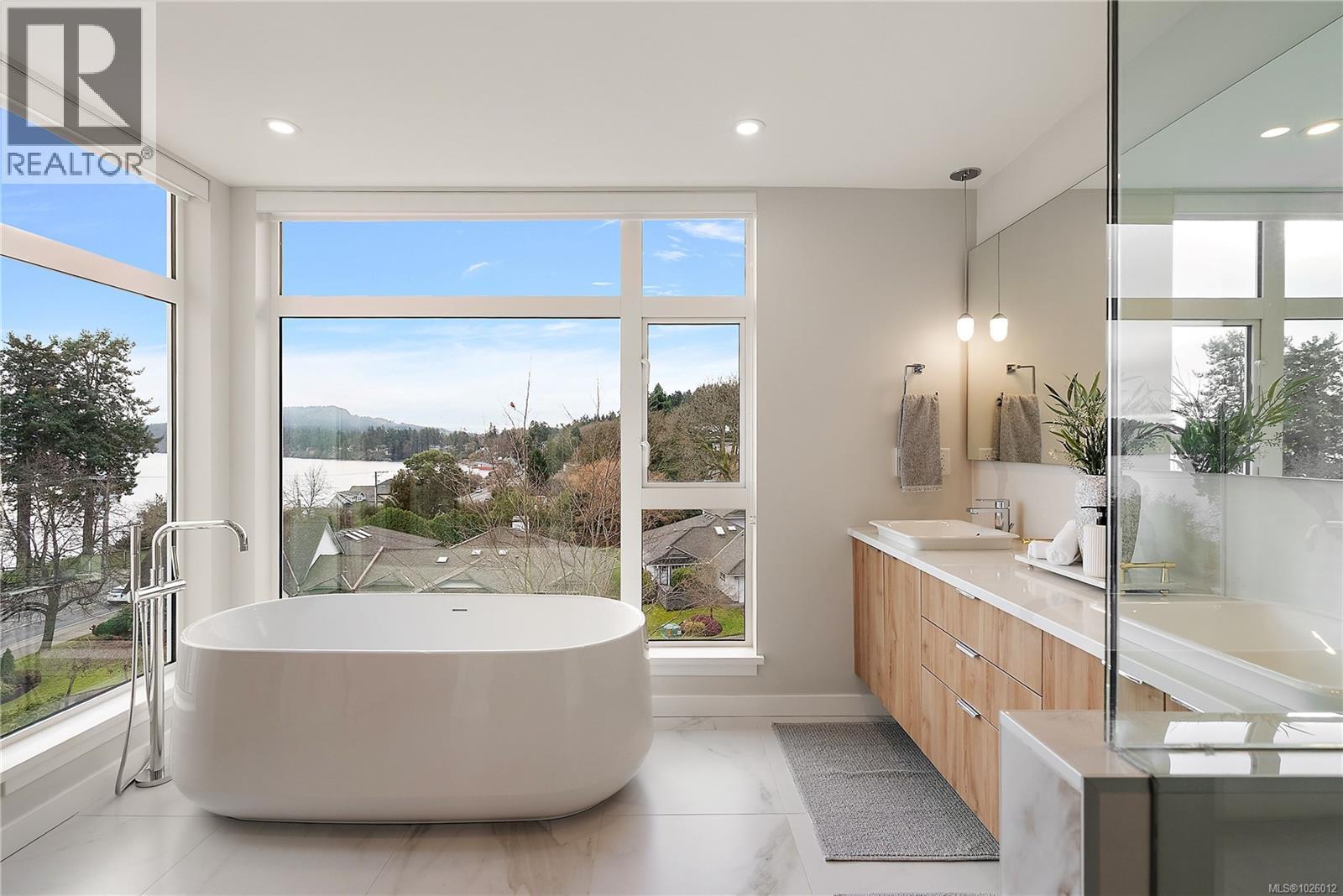 410 5118 Cordova Bay Road, Saanich