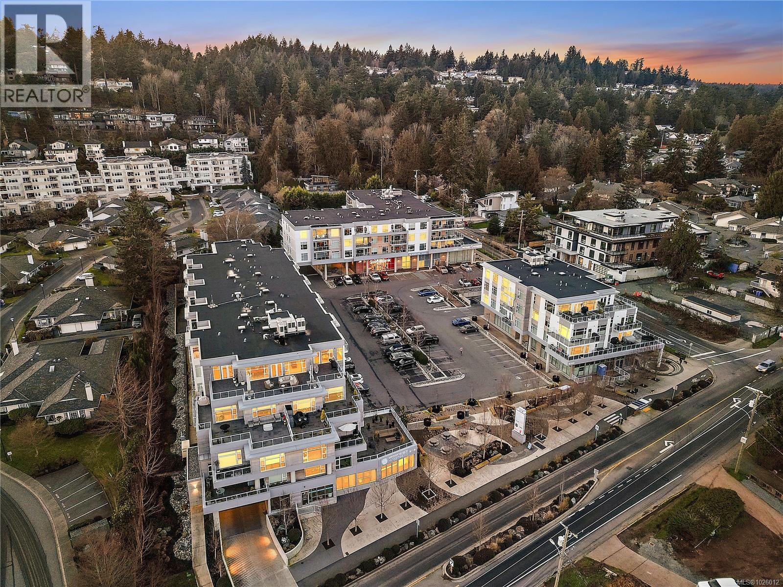 410 5118 Cordova Bay Road, Saanich