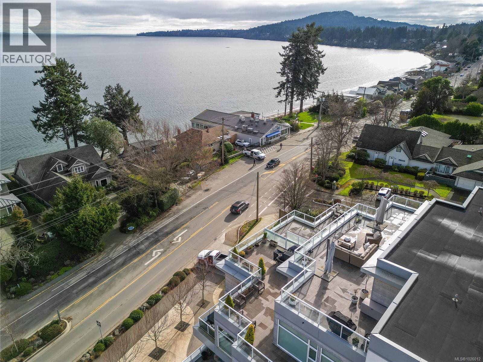 410 5118 Cordova Bay Road, Saanich