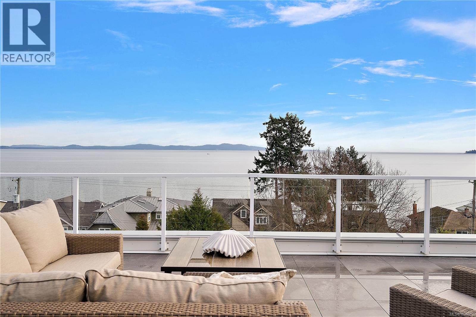 410 5118 Cordova Bay Road, Saanich