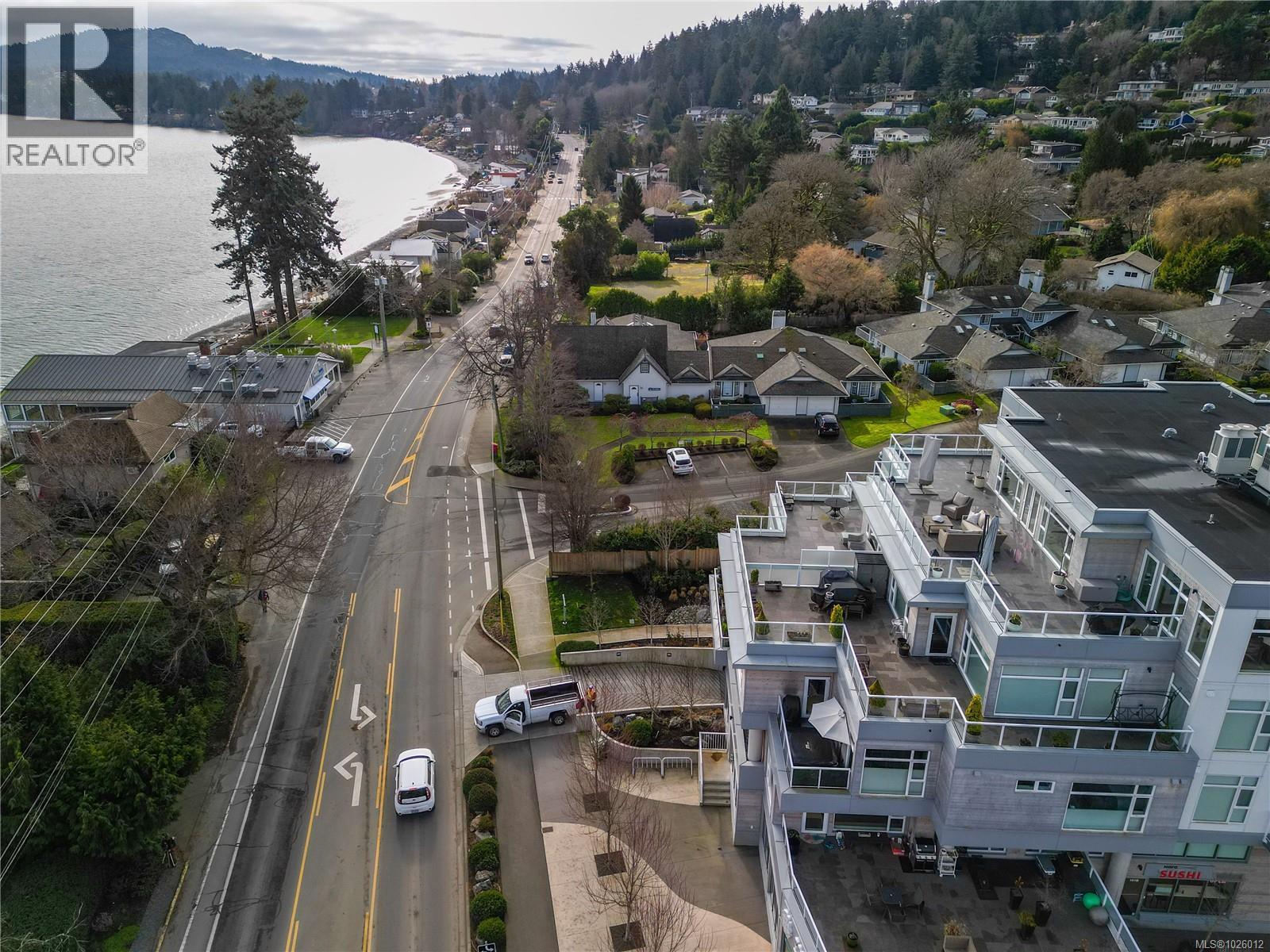 410 5118 Cordova Bay Road, Saanich