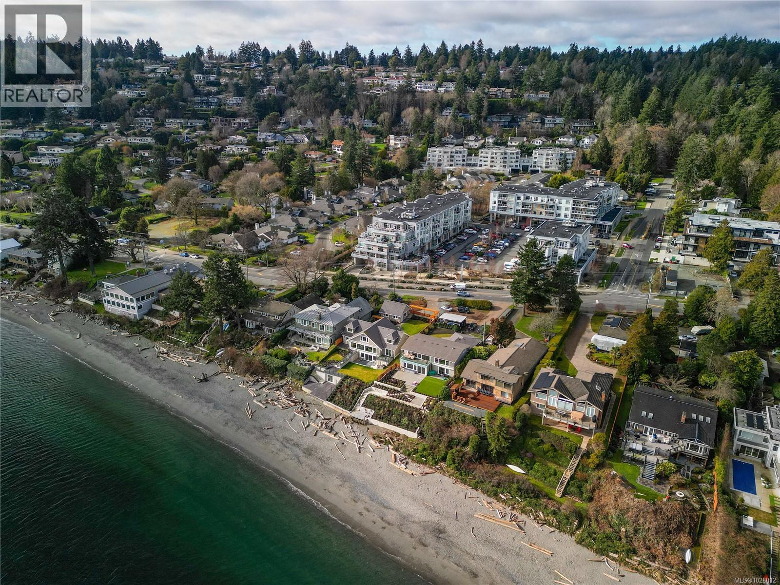 410 5118 Cordova Bay Road, Saanich