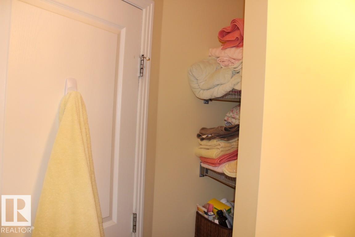 #330 4831 104A ST NW - 22