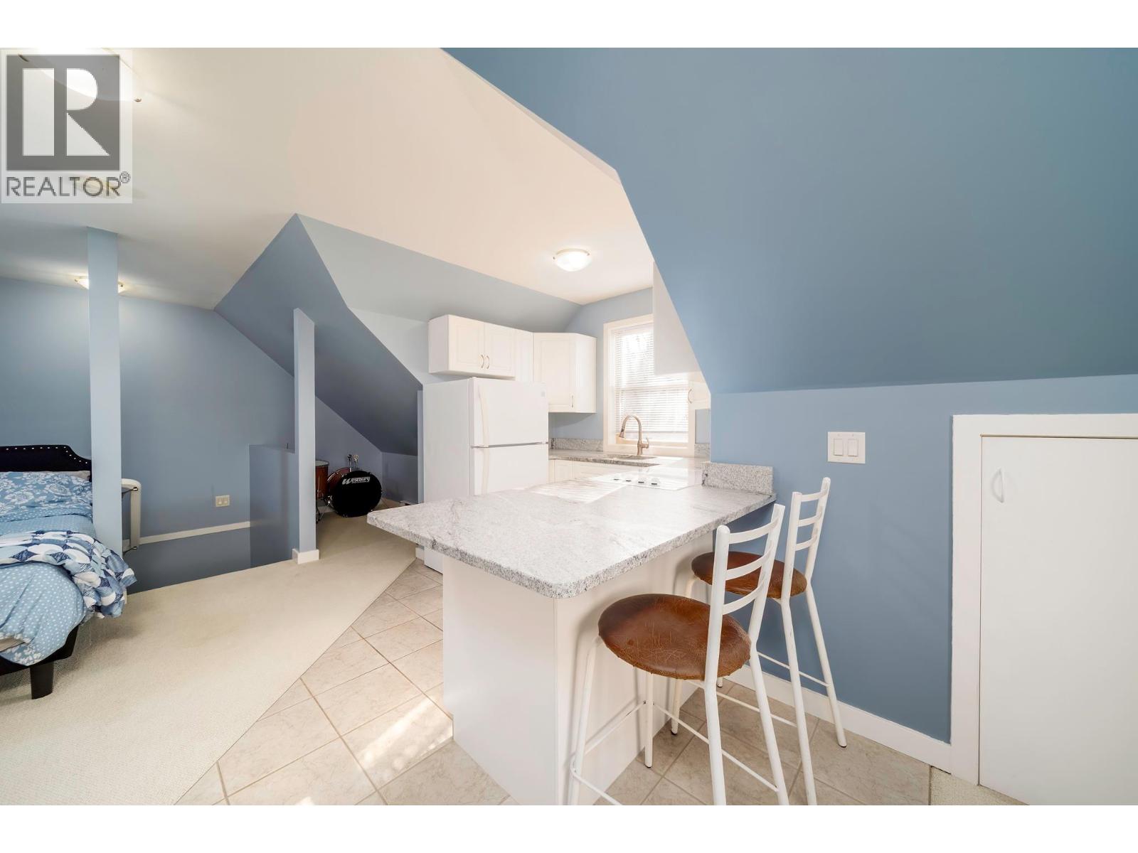 860 Galbraith Place, Kelowna