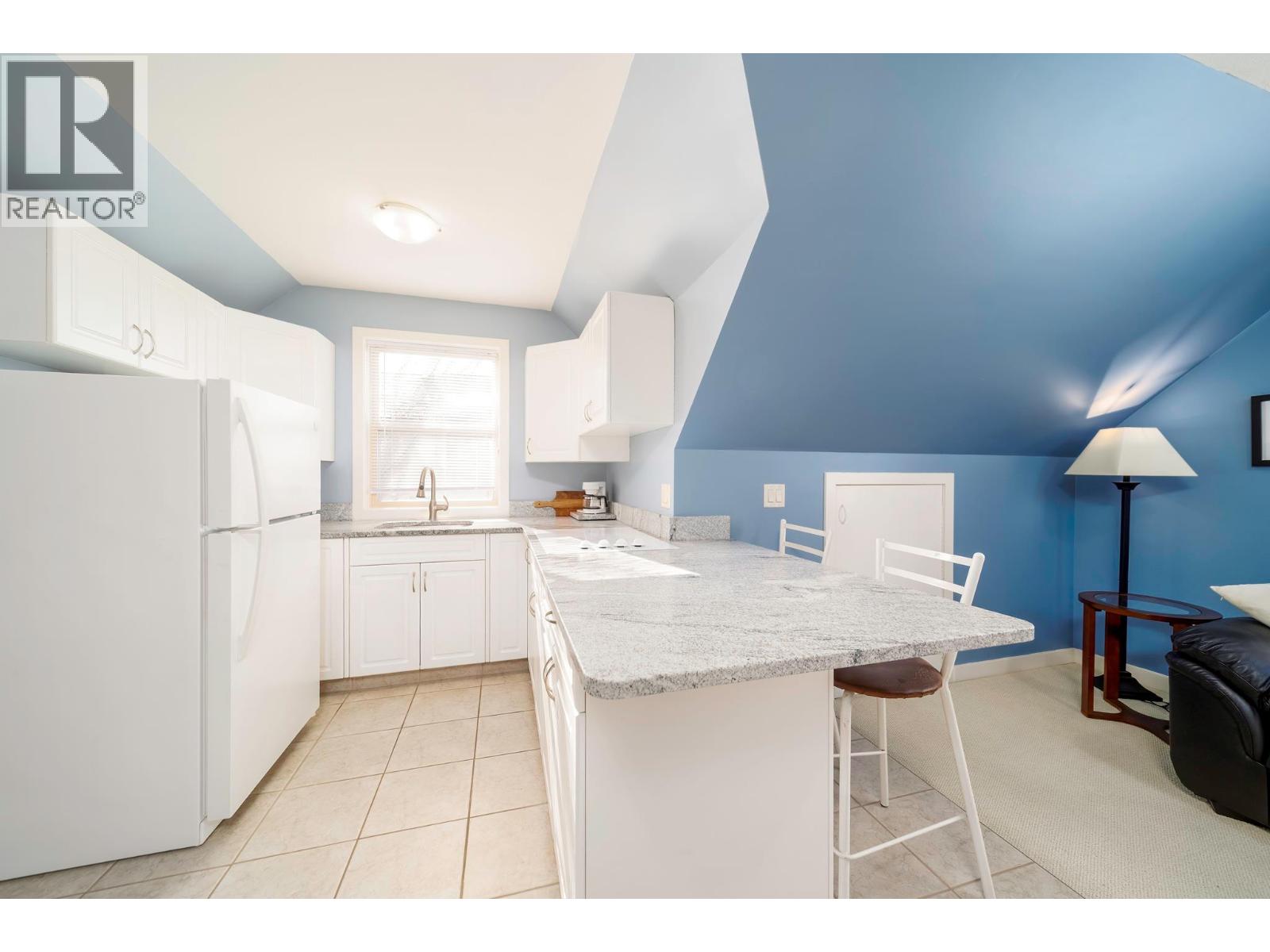 860 Galbraith Place, Kelowna