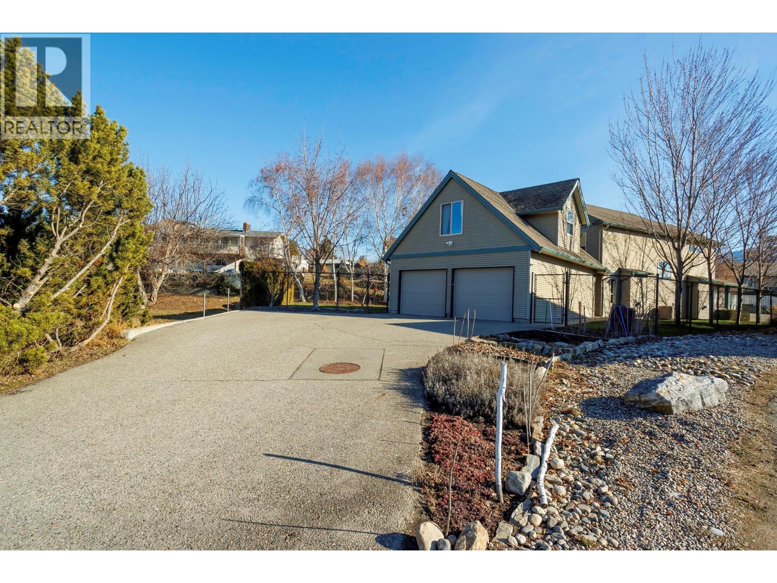 860 Galbraith Place, Kelowna