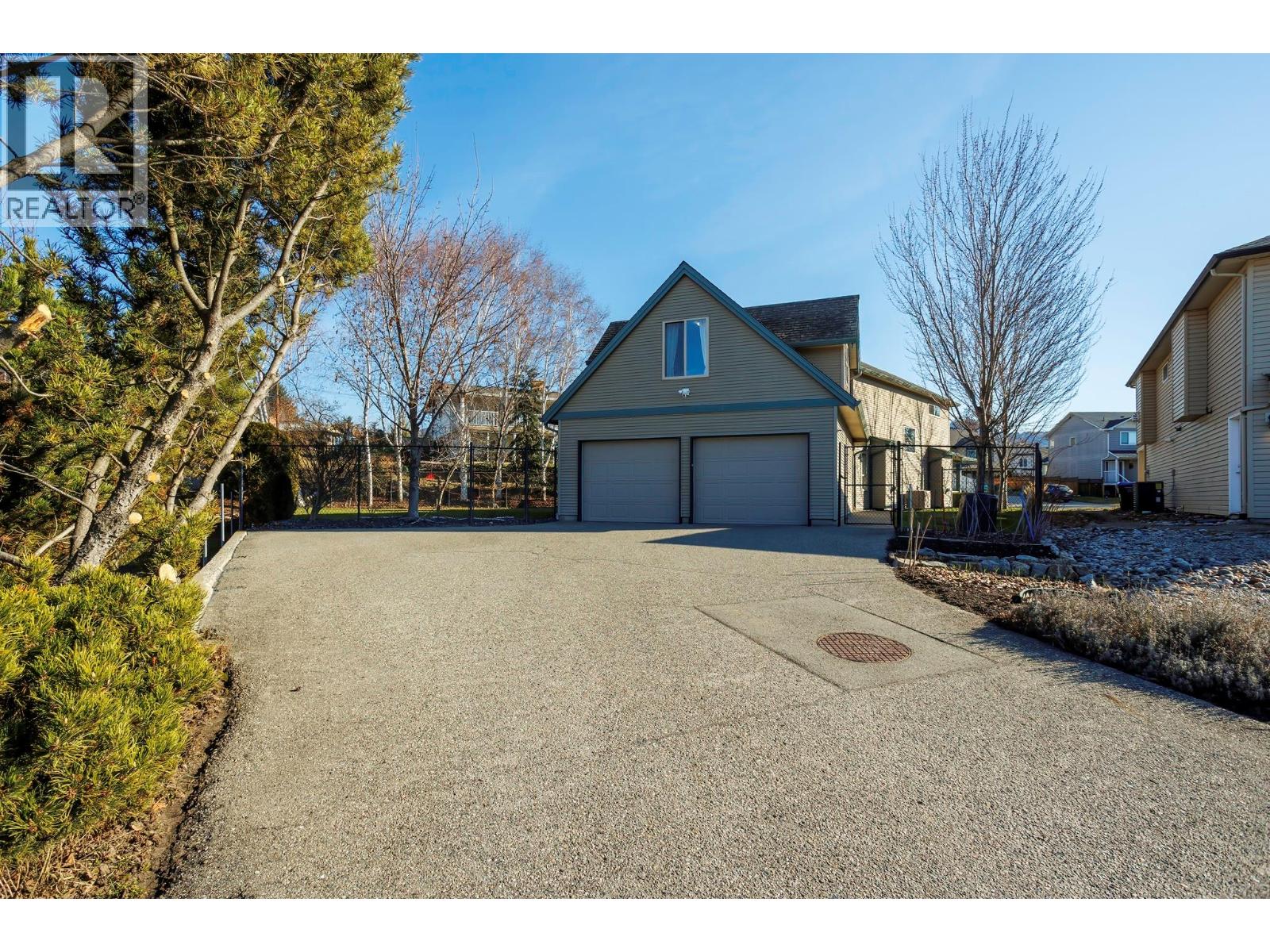 860 Galbraith Place, Kelowna