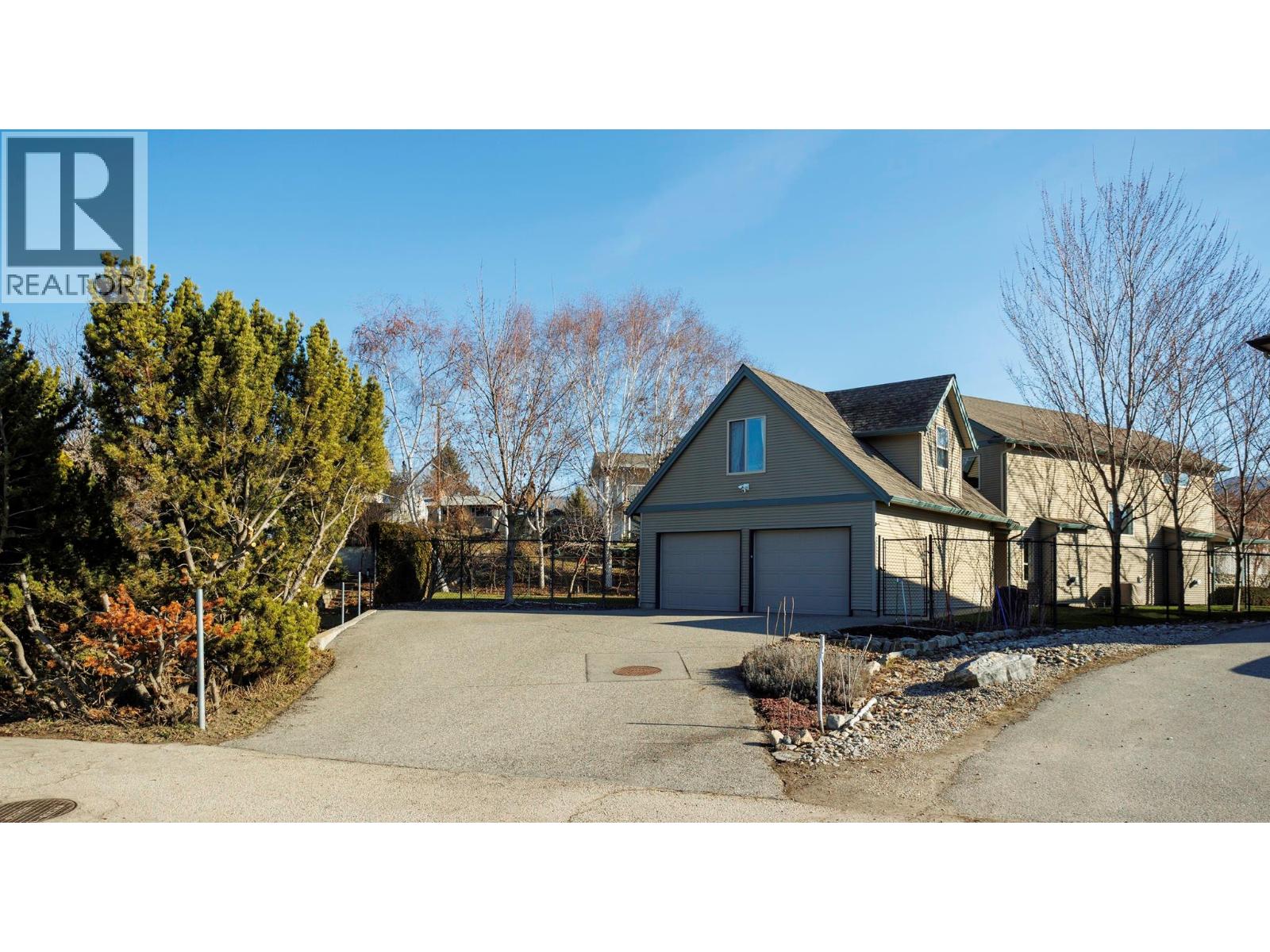 860 Galbraith Place, Kelowna