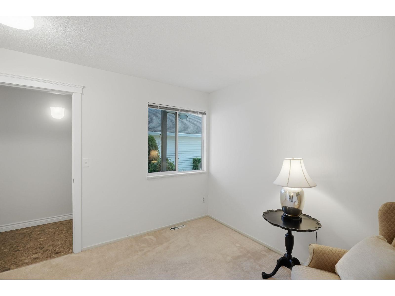 123 9012 WALNUT GROVE DRIVE, Langley