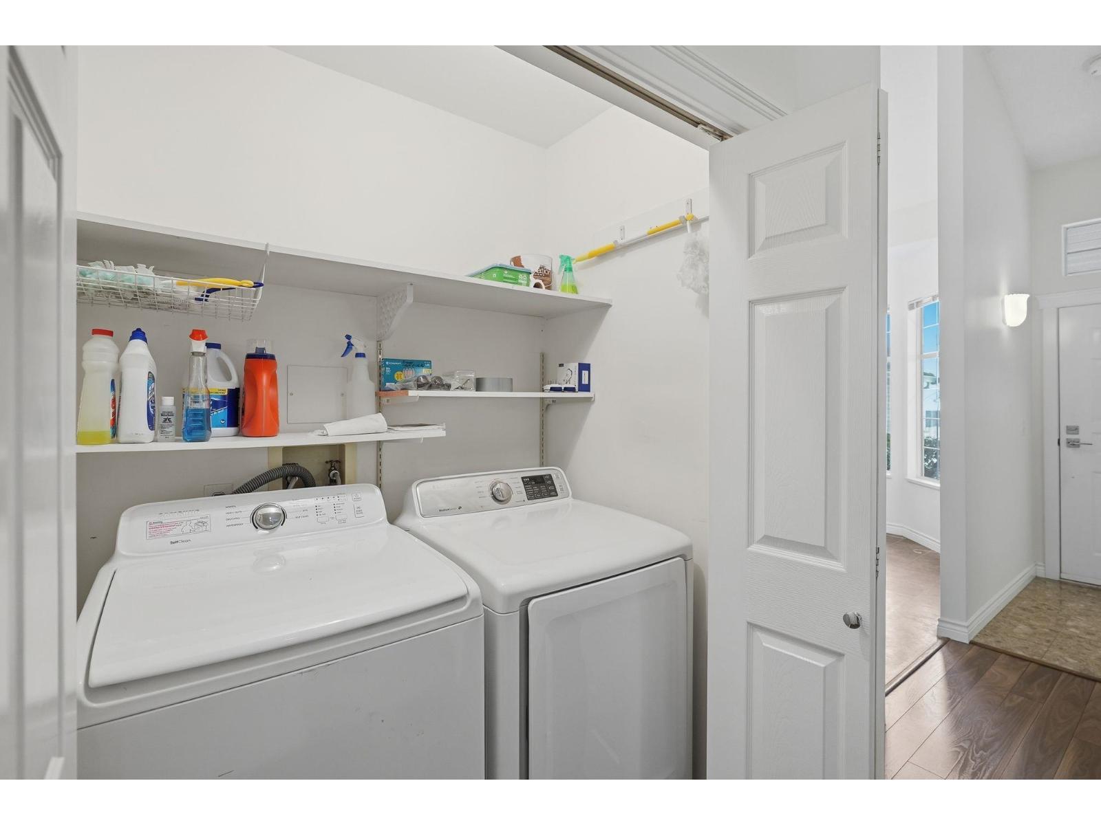 123 9012 WALNUT GROVE DRIVE, Langley