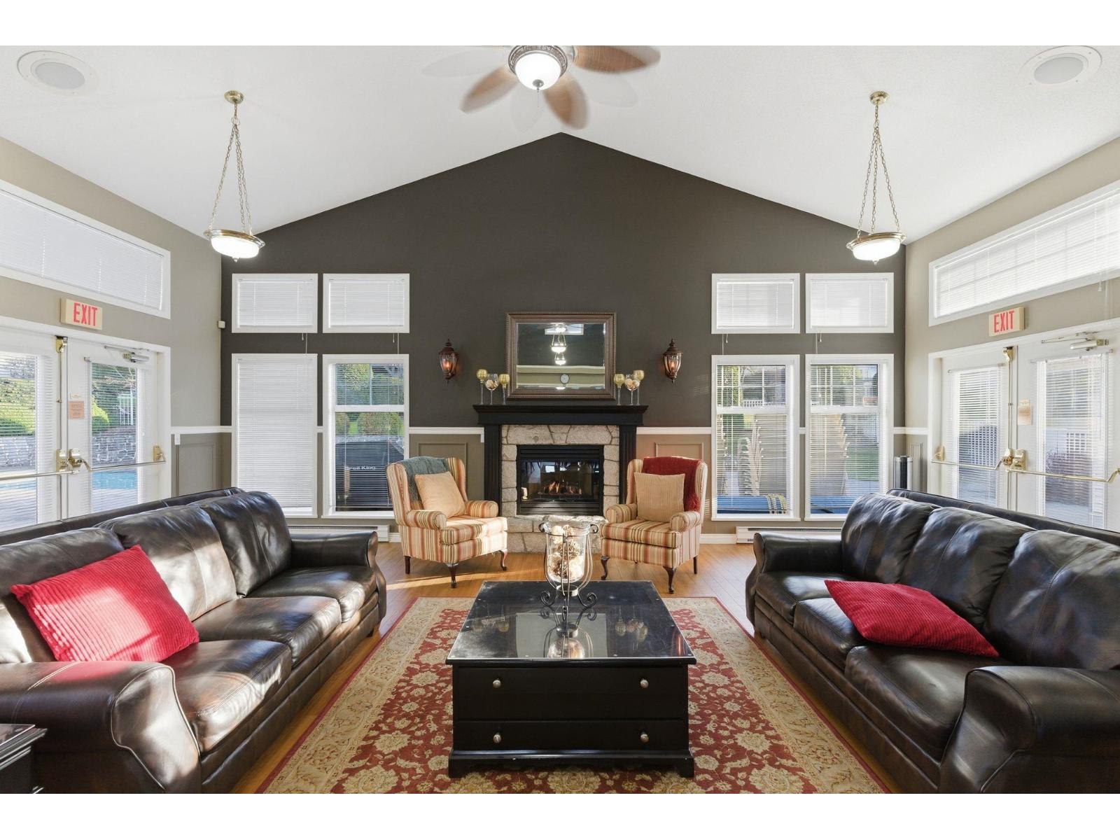 123 9012 WALNUT GROVE DRIVE, Langley