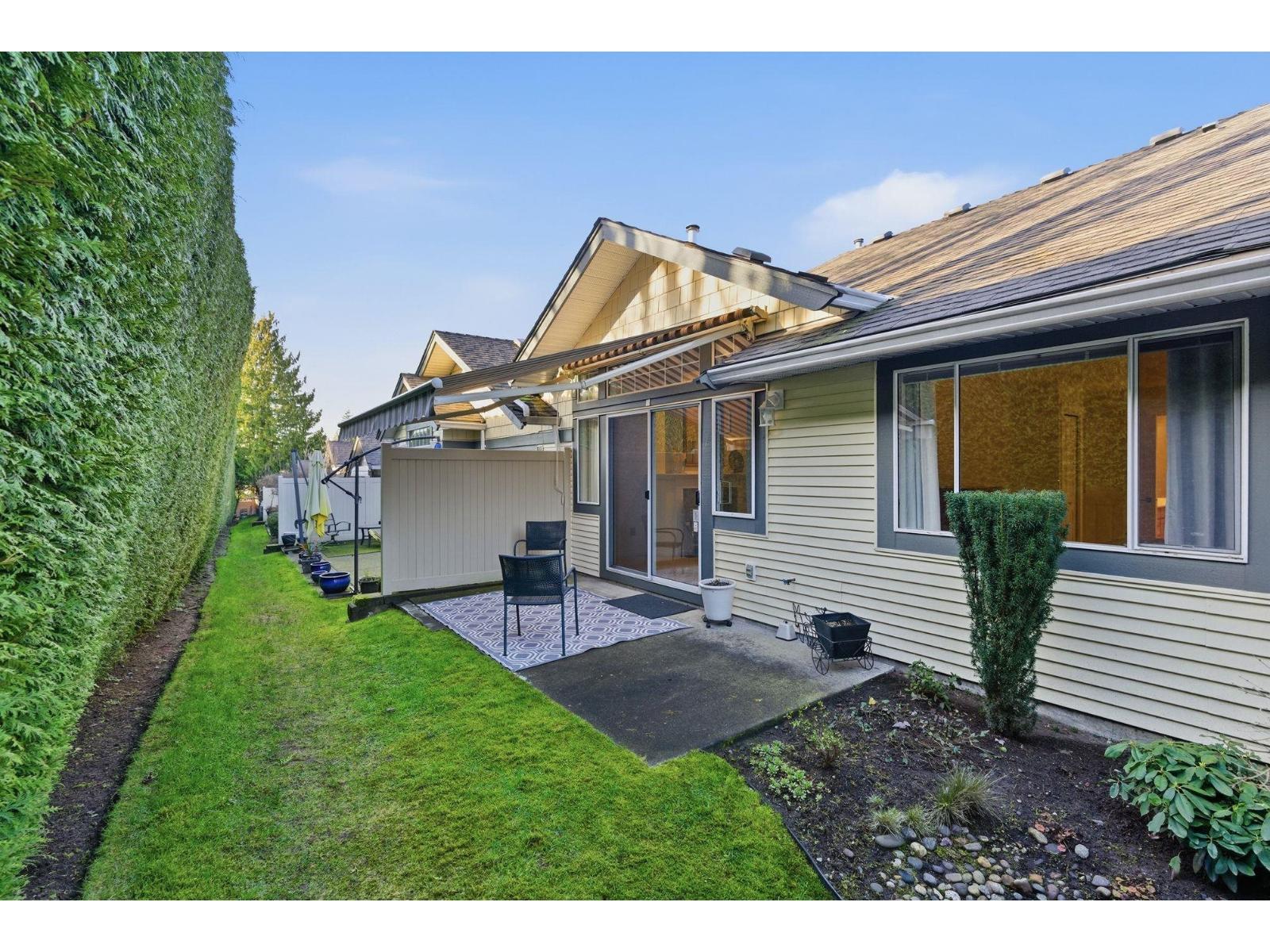 123 9012 WALNUT GROVE DRIVE, Langley