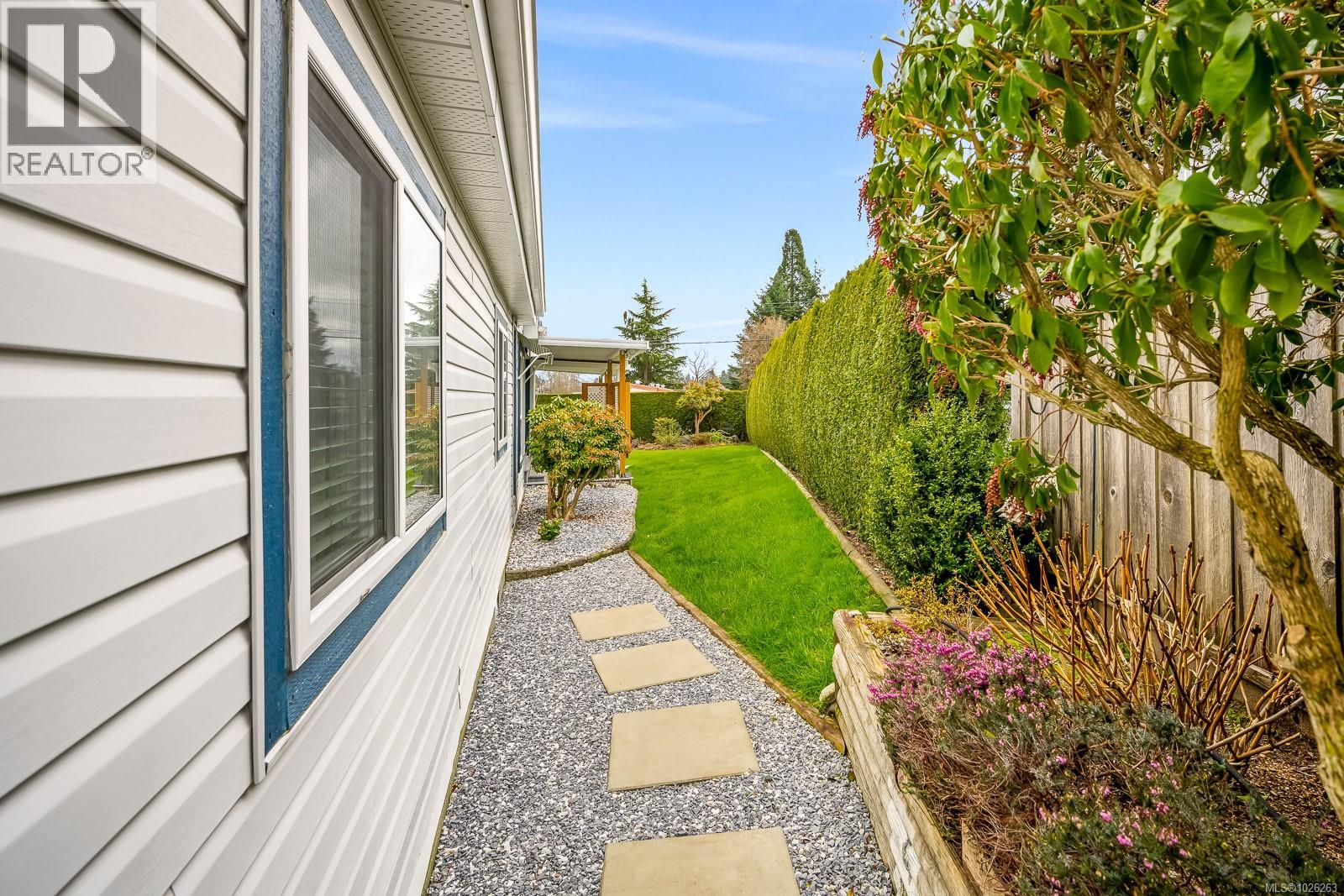 2184 6th St E, Courtenay