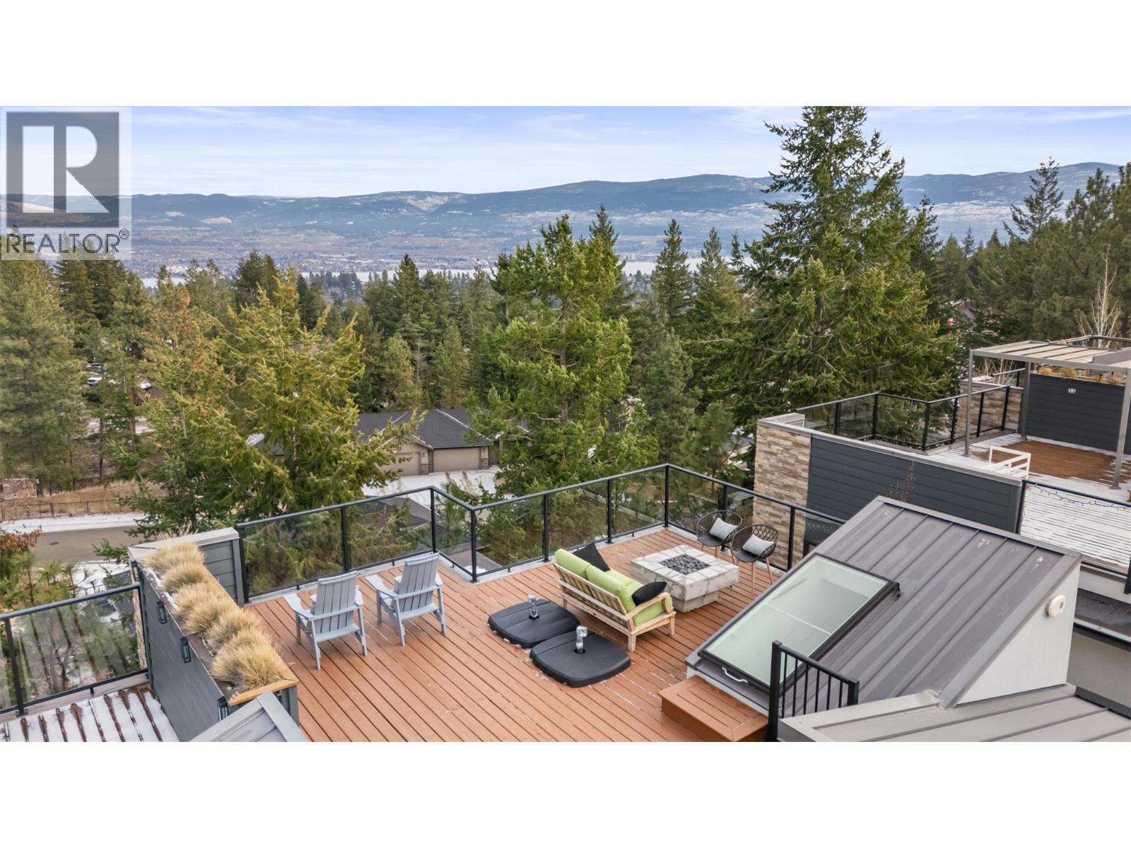 3 1818 Peak Point Court, West Kelowna