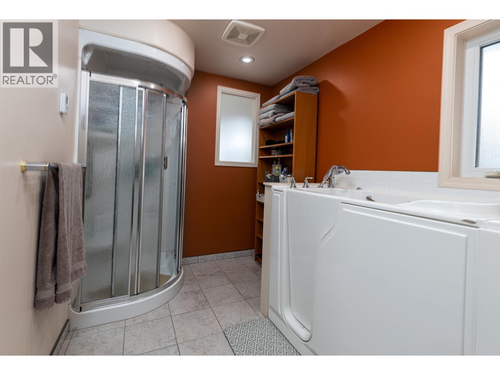 4821 TUCK Avenue, Terrace