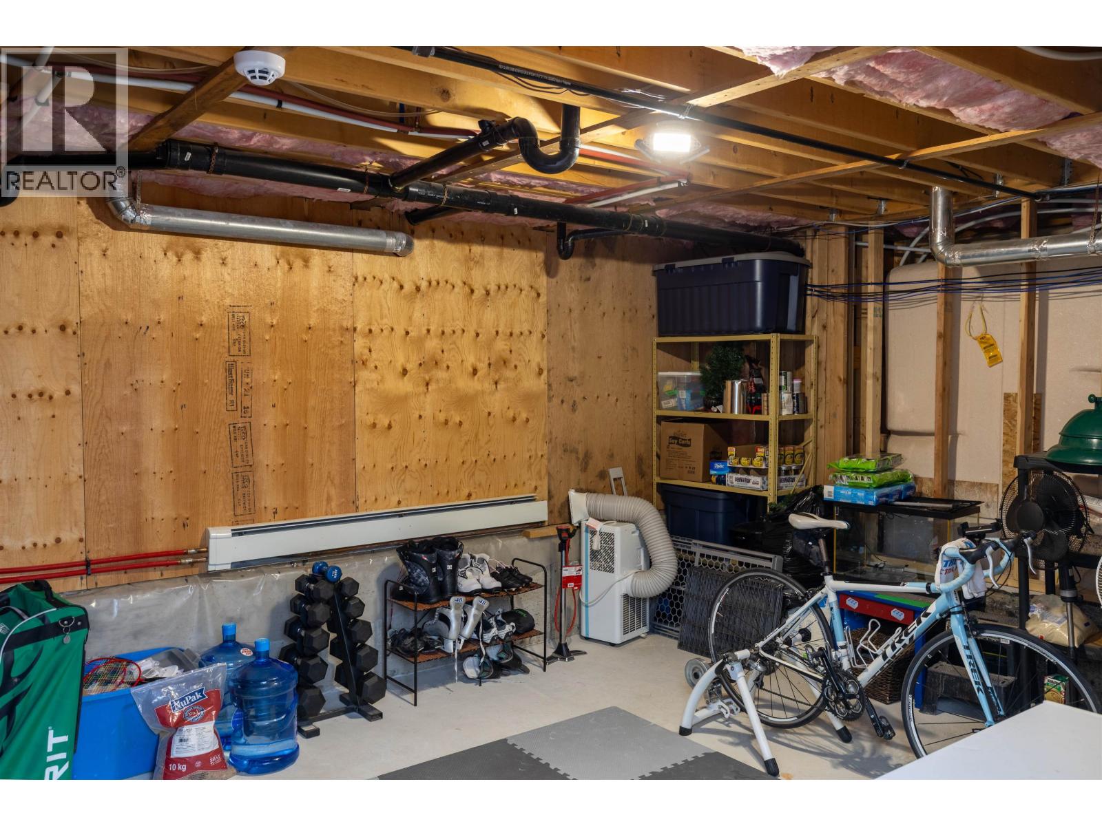 4821 TUCK Avenue, Terrace