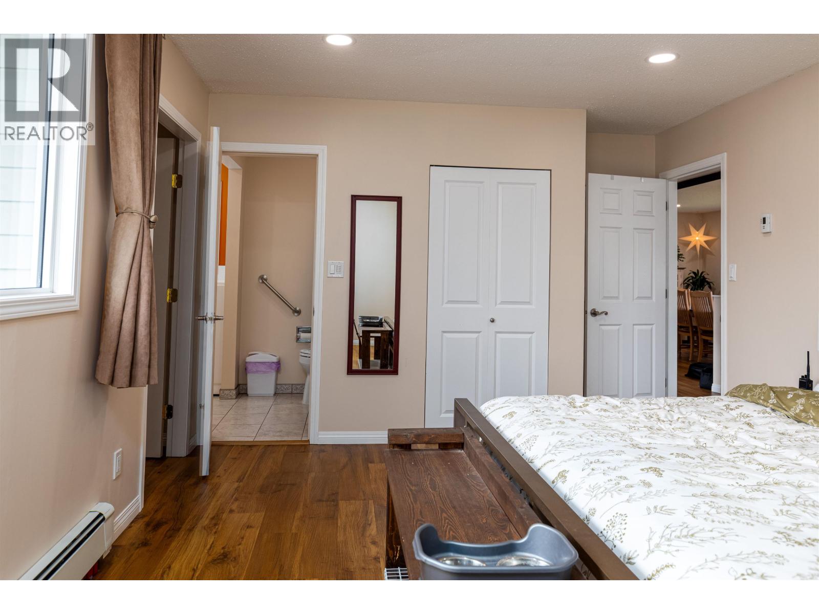 4821 TUCK Avenue, Terrace